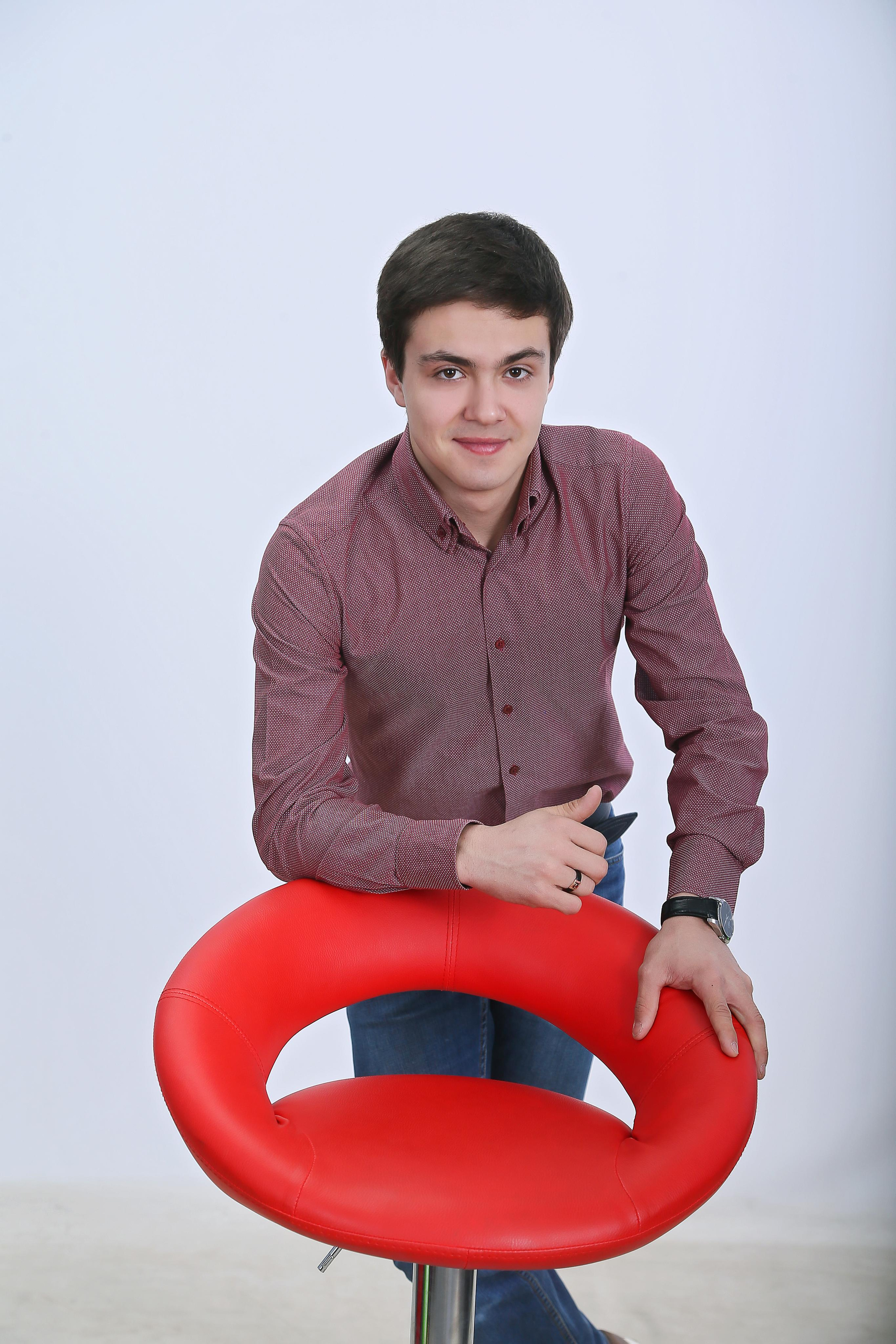 Альбомы для 9 и 11 класса. Создание стильных выпускных альбомов