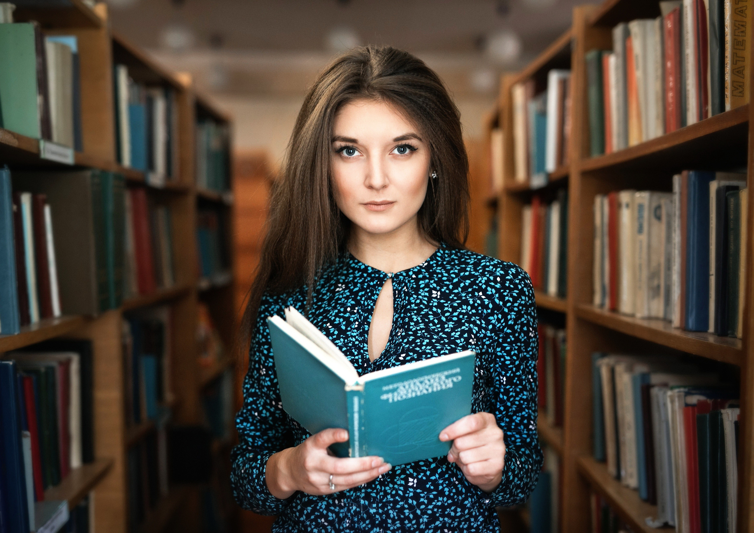 Альбомы для 9 и 11 класса. Создание стильных выпускных альбомов