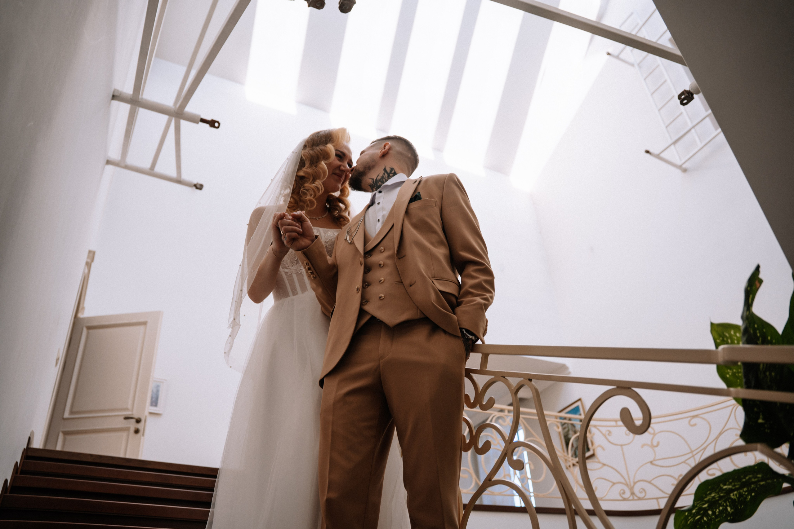 Альбина и Всеволод — Дом на горе. Репортажный (Event) фотограф в Барнауле | Даниил Маркин | Качество и вайб