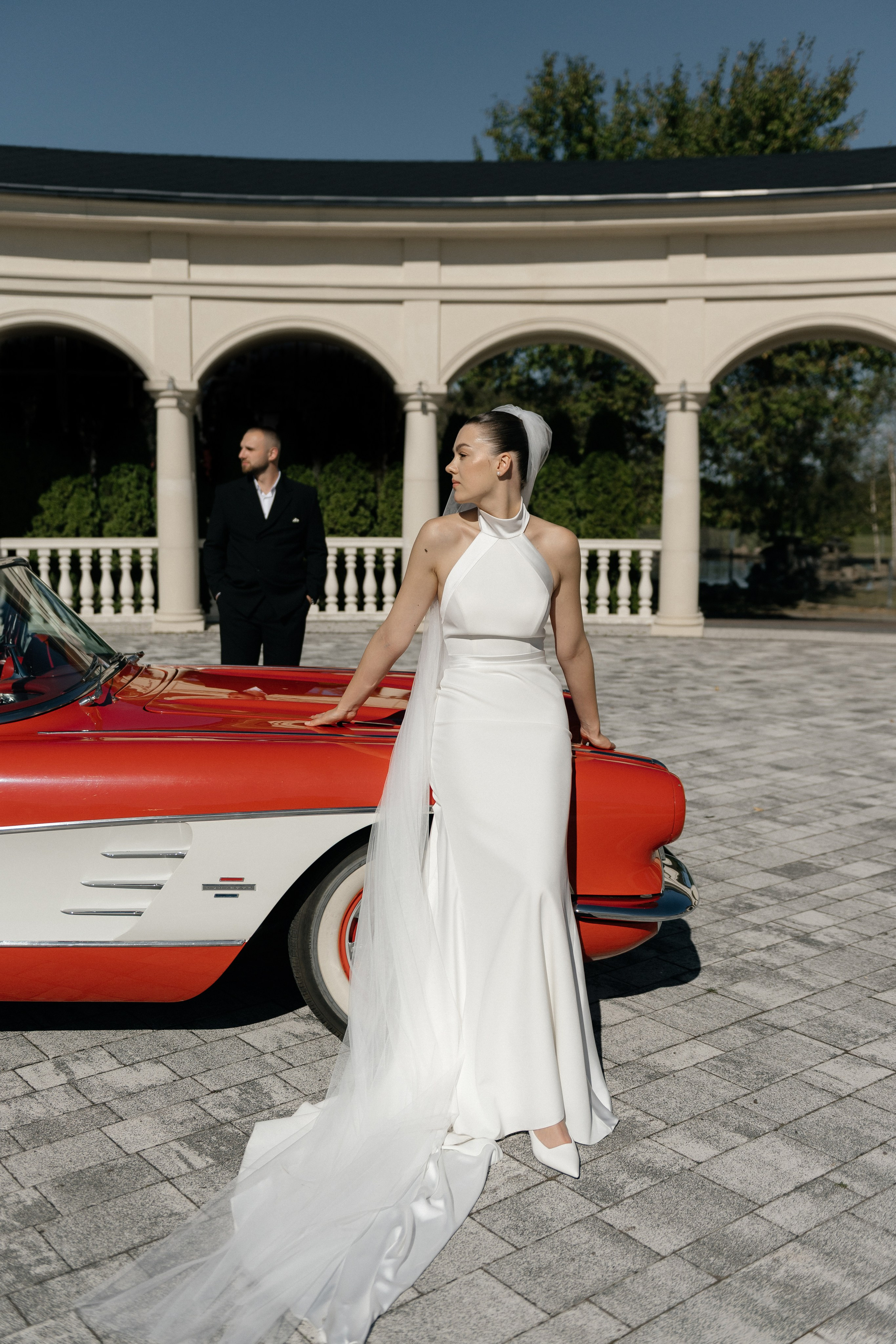 Wedding day in VERSAL PARK. Wedding PHOTOGRAPHER Andrew Vnukov