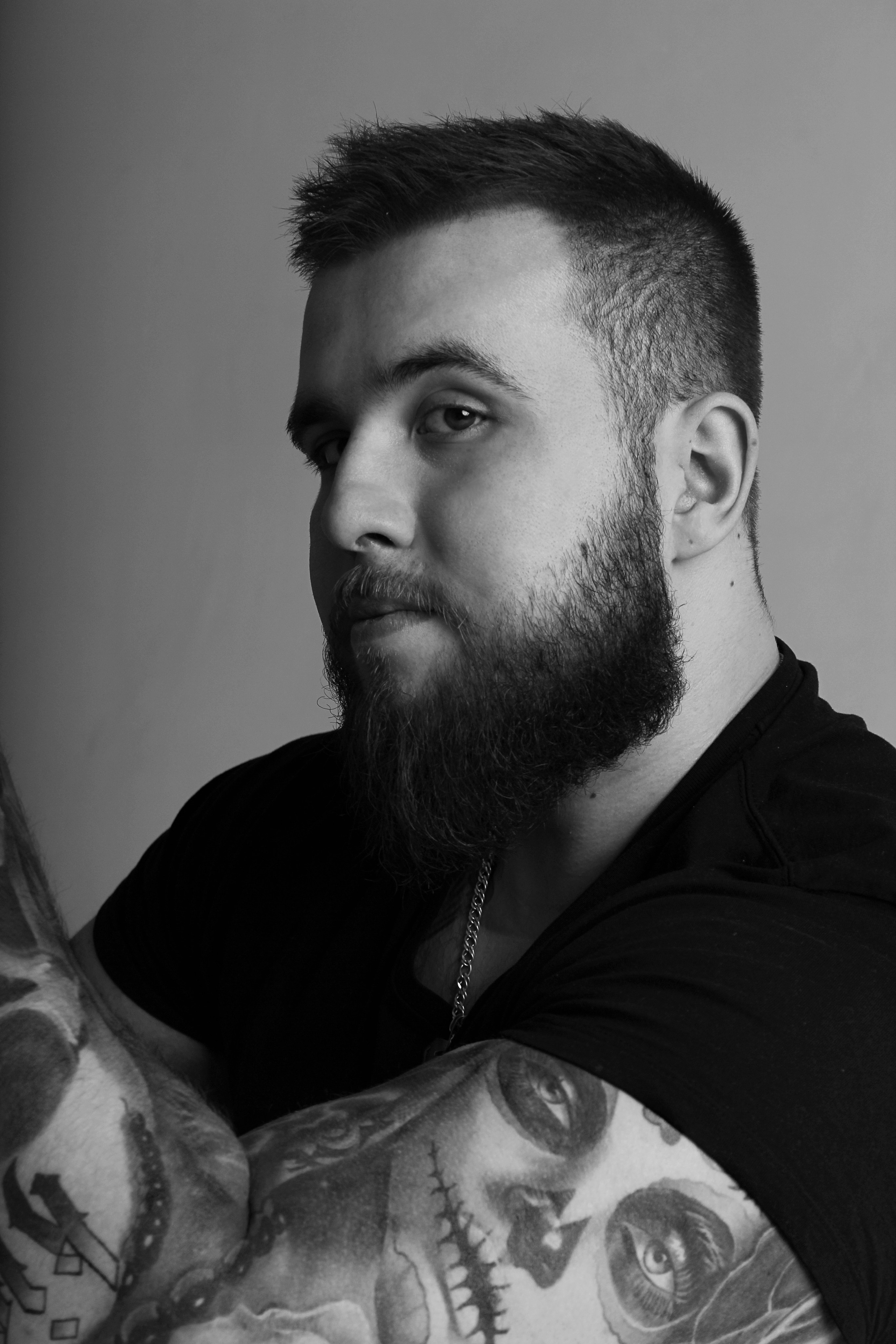 Мужская фотосессия в студии. Булат. Свадебный и репортажный фотограф в Уфе| Осетрова Ольга