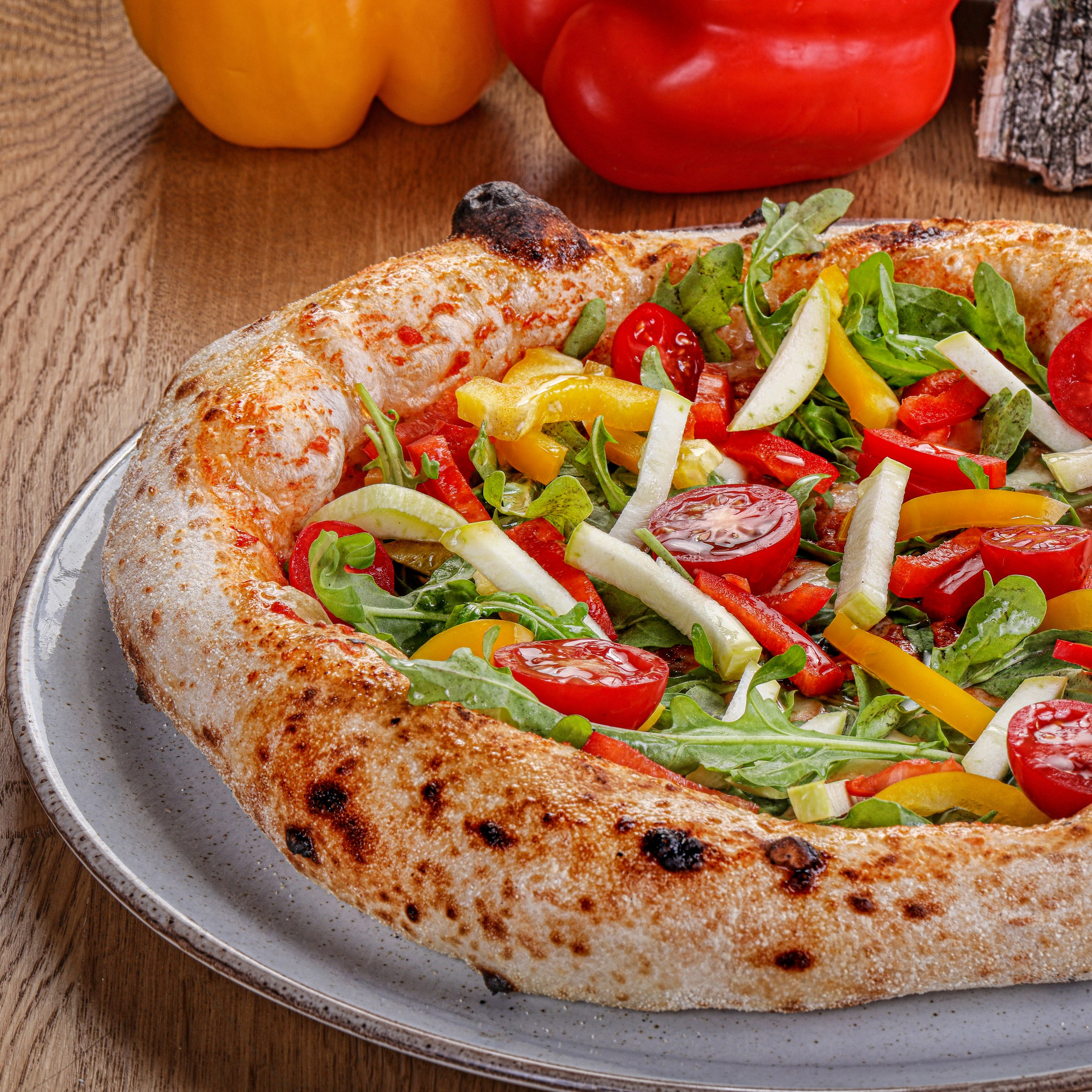 Фотосъемка пиццы. Заказ по тел.: +7 (906) 006-90-22. Фуд-фотограф Андрей Старостин — съемка еды в Москве. 9000 руб. в час