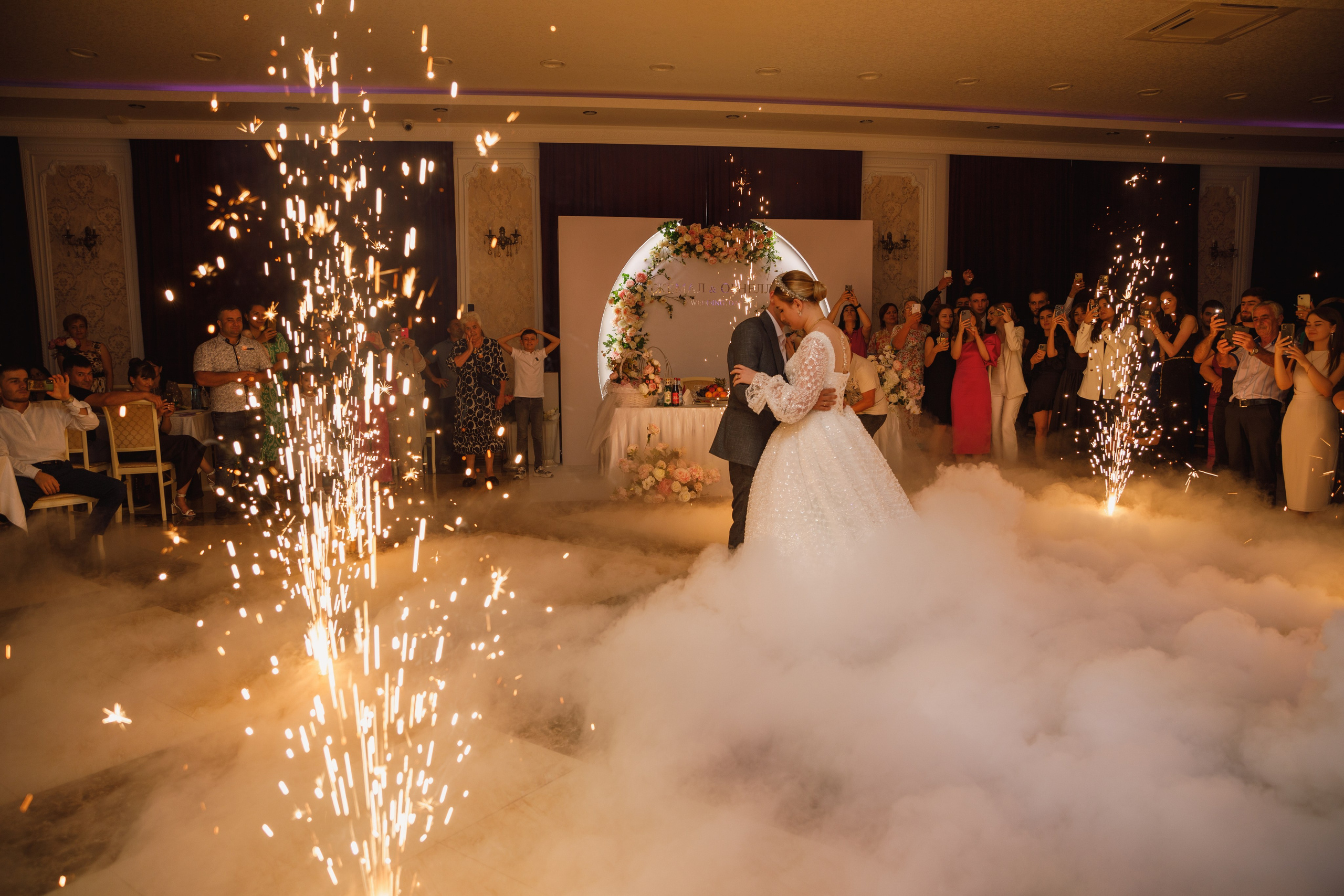 Свадебная фотосессия в ресторане Хохаг, расположенном во Владикавказе. Фотограф во Владикавказе Юрий Геворгизов