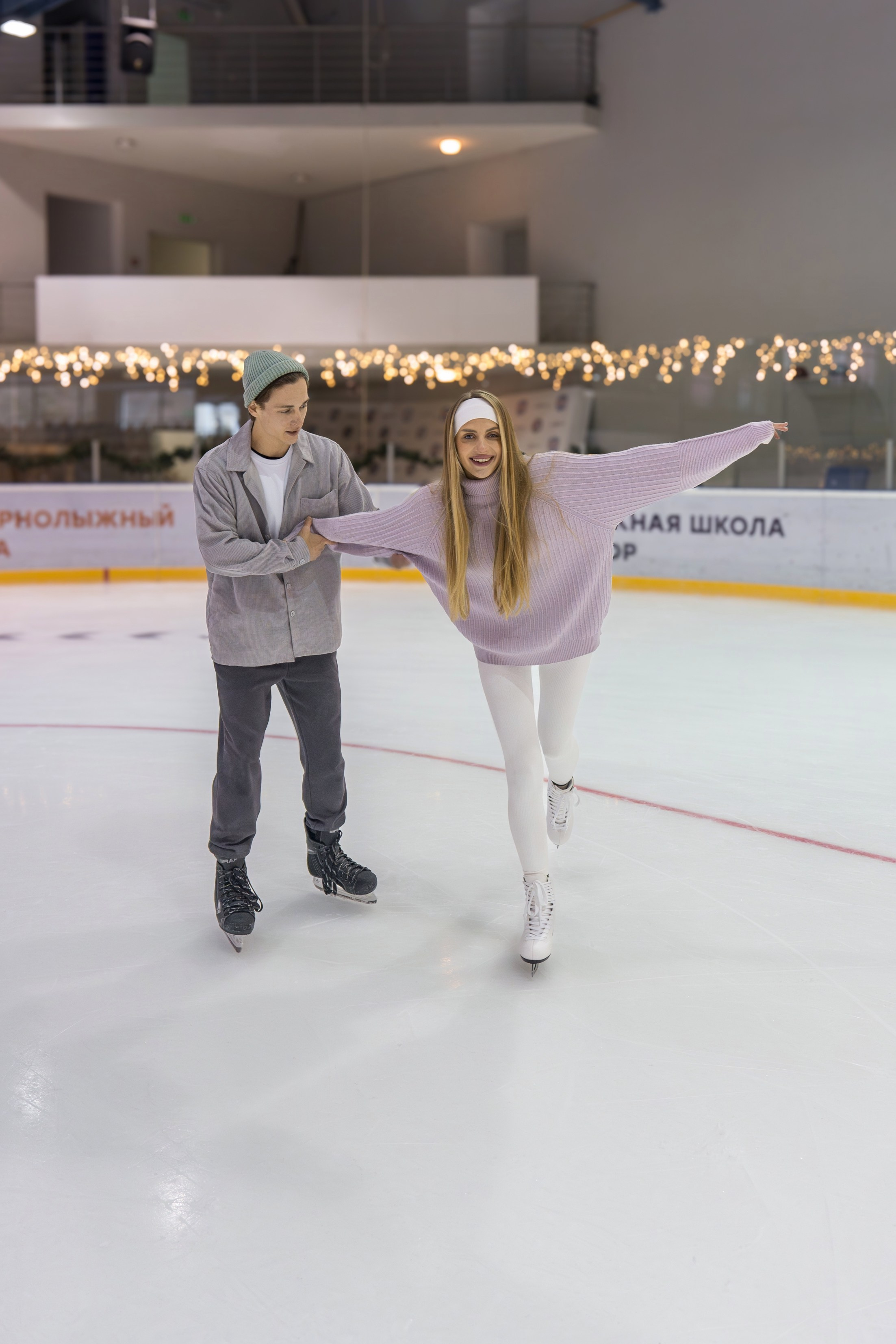 Контент съемка на катке для курорта Роза Хутор. Репортажный фотограф в Красной Поляне и Сочи Павлюченко Екатерина