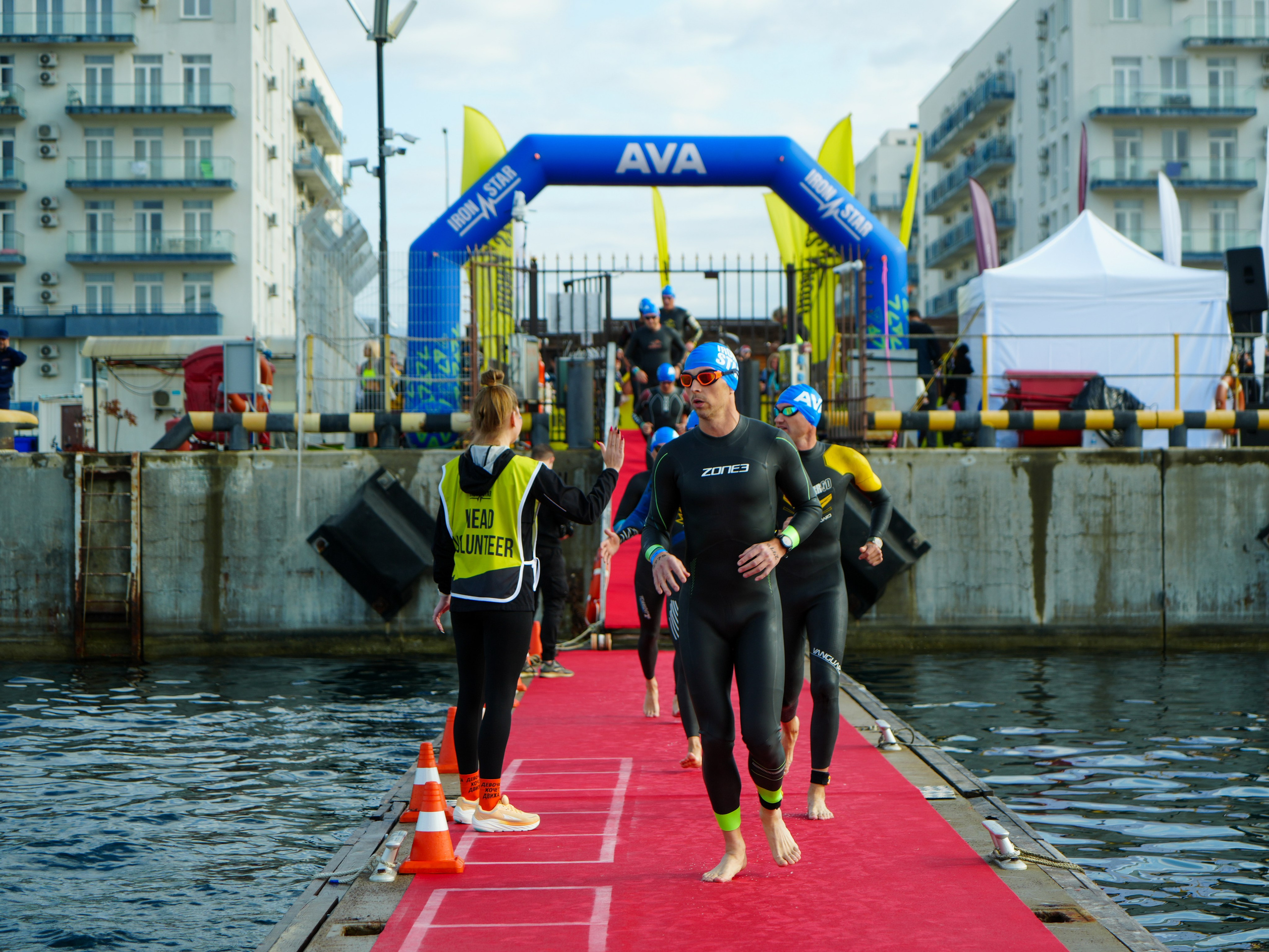 Фотоотчет партнерской интеграции для компании TELE2 на фестивале Ironstar. Репортажный фотограф в Красной Поляне и Сочи Павлюченко Екатерина