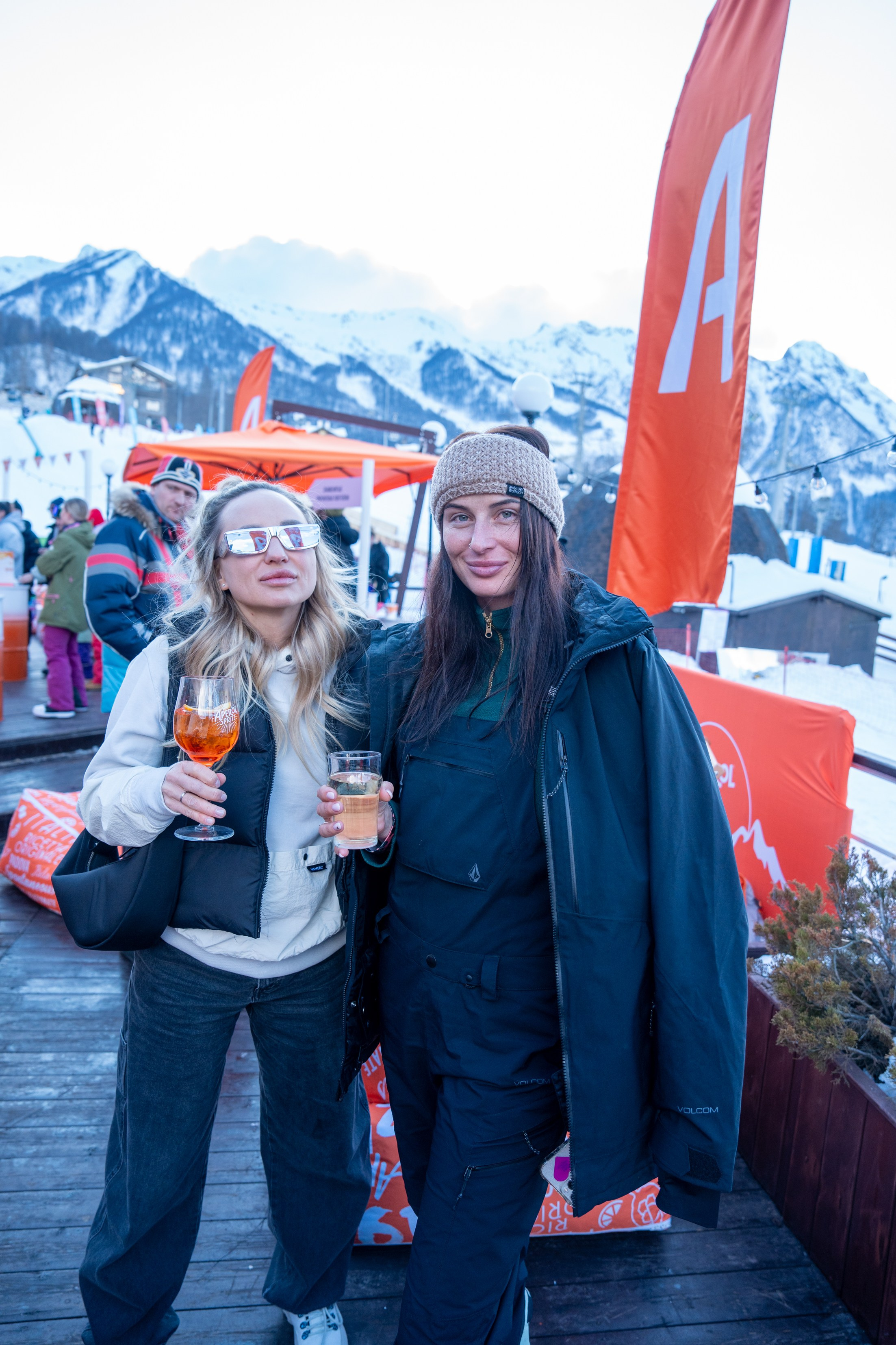 Фотоотчет партнерской интеграции Aperol Spritz на Роза Фест 2025. Репортажный фотограф в Красной Поляне и Сочи Павлюченко Екатерина