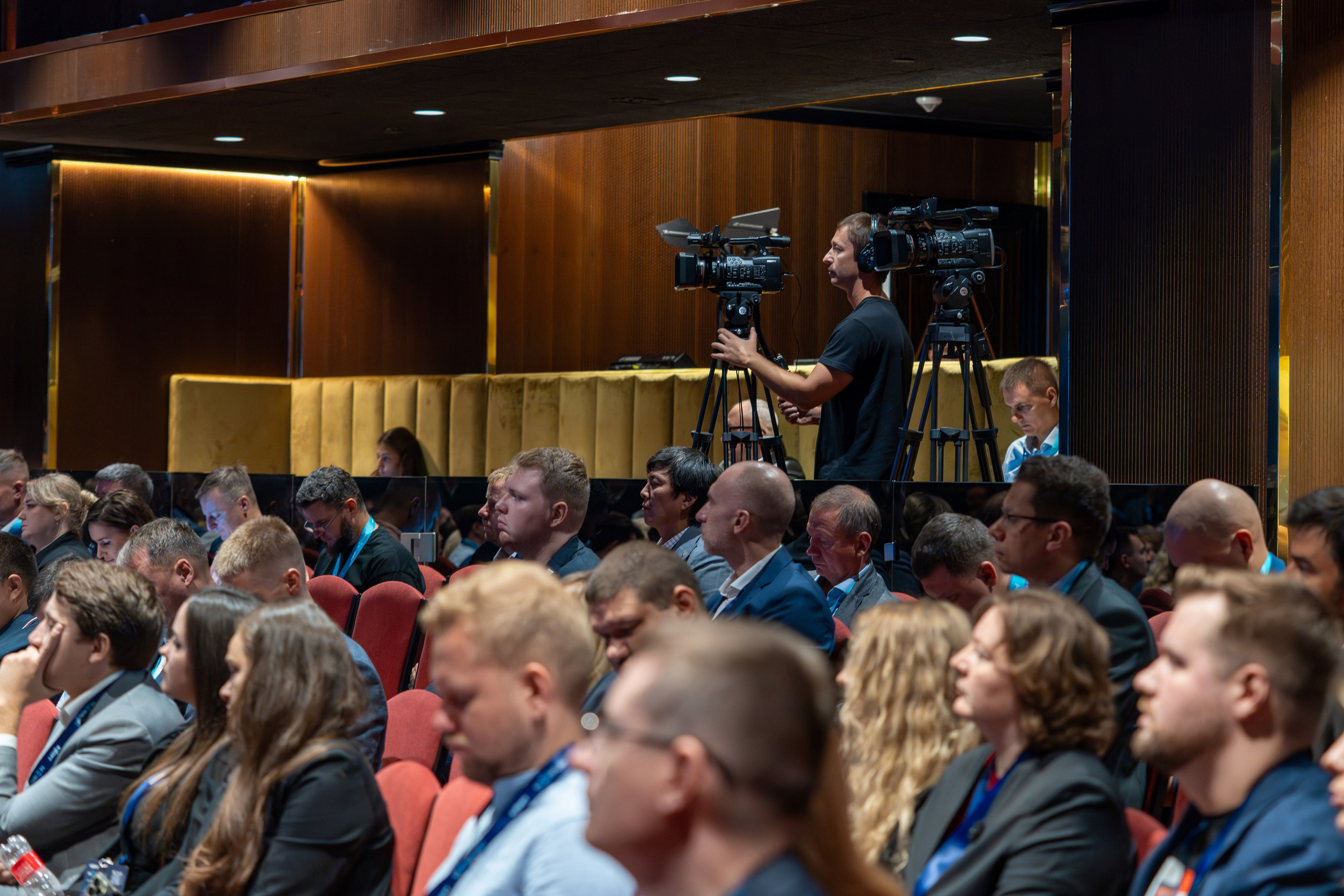 Конференция Axoft в Сочи Казино 2025. Репортажный фотограф в Красной Поляне и Сочи Павлюченко Екатерина