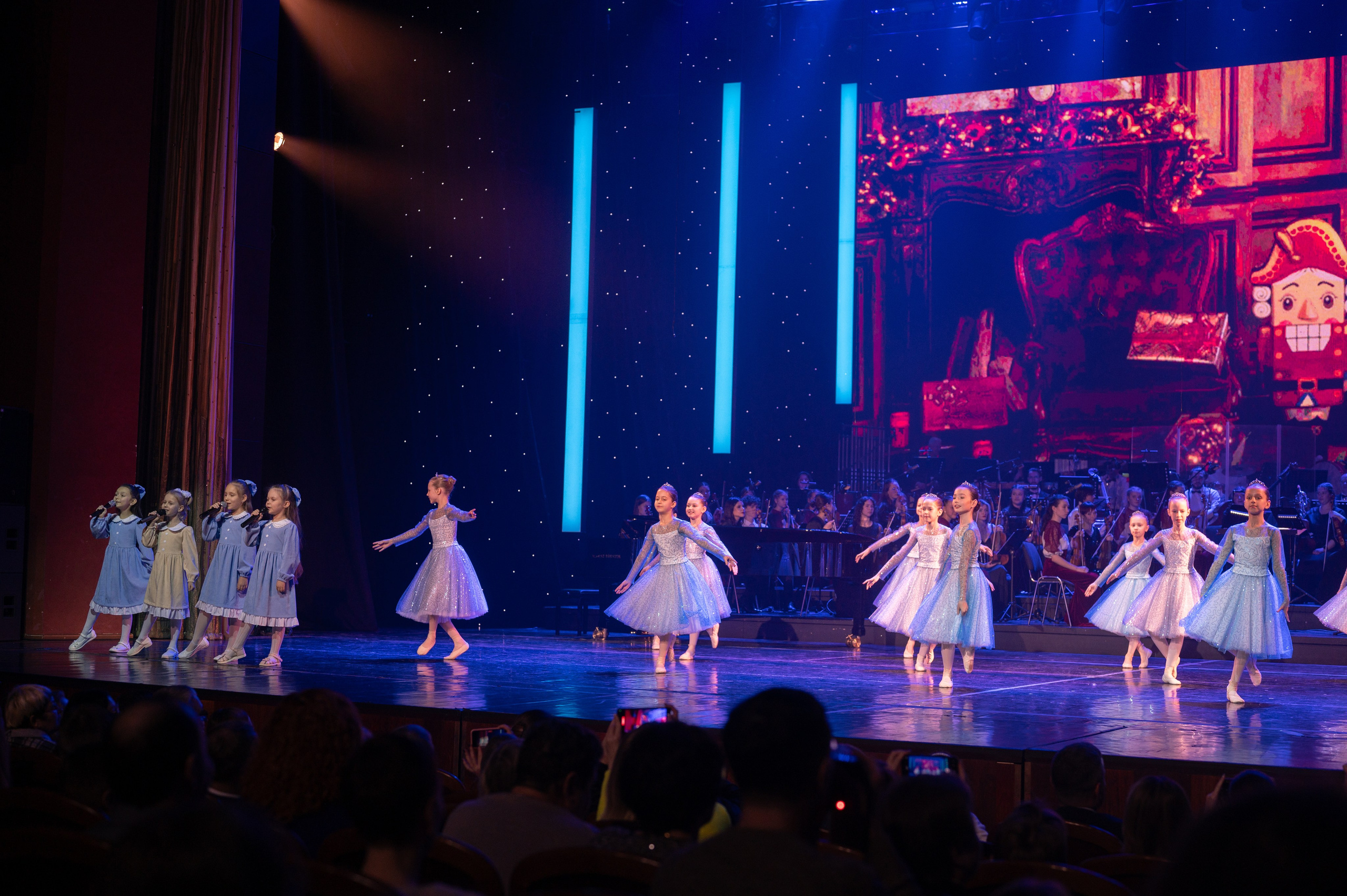 Отчетный концерт ДШИ «Гармония» «Зимняя гармония». Фотограф новорожденных, семейный детский в Тюмени Татьяна Морозова