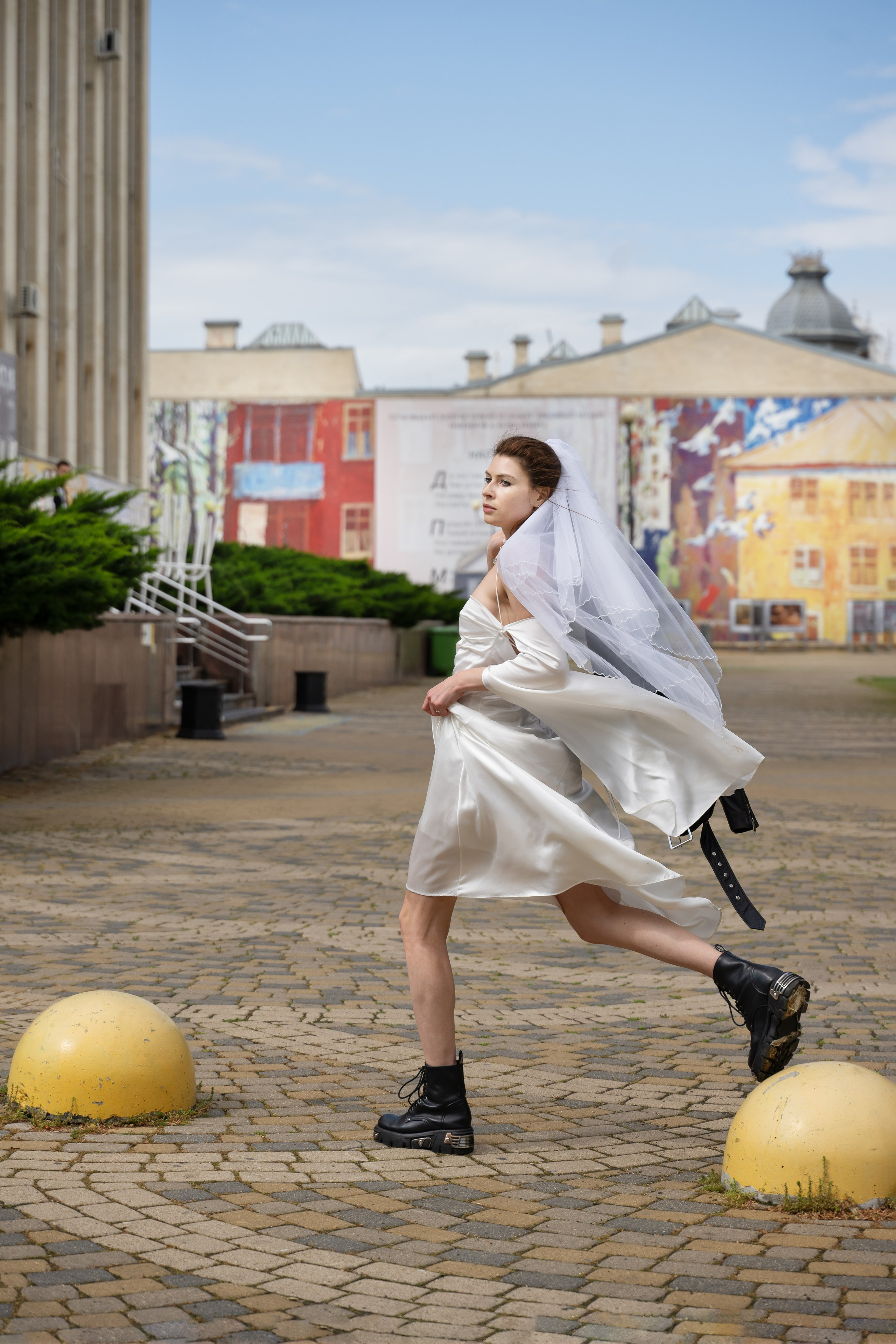 СБЕЖАВШАЯ НЕВЕСТА (история в каждом кадре). Главная