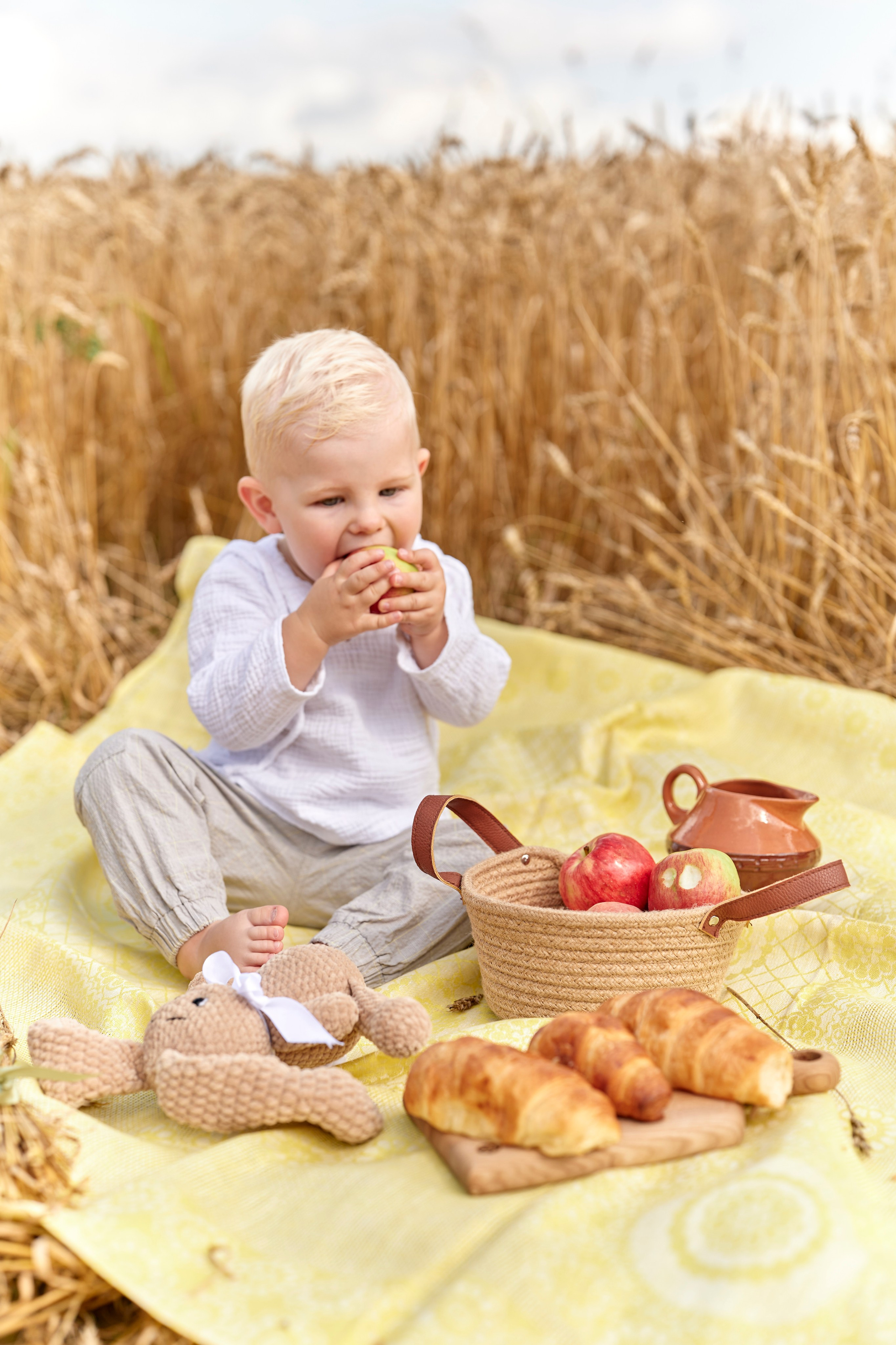 Семейная Фотосессия в поле. Семейный и женский фотограф в Москве Зоя Бучерова