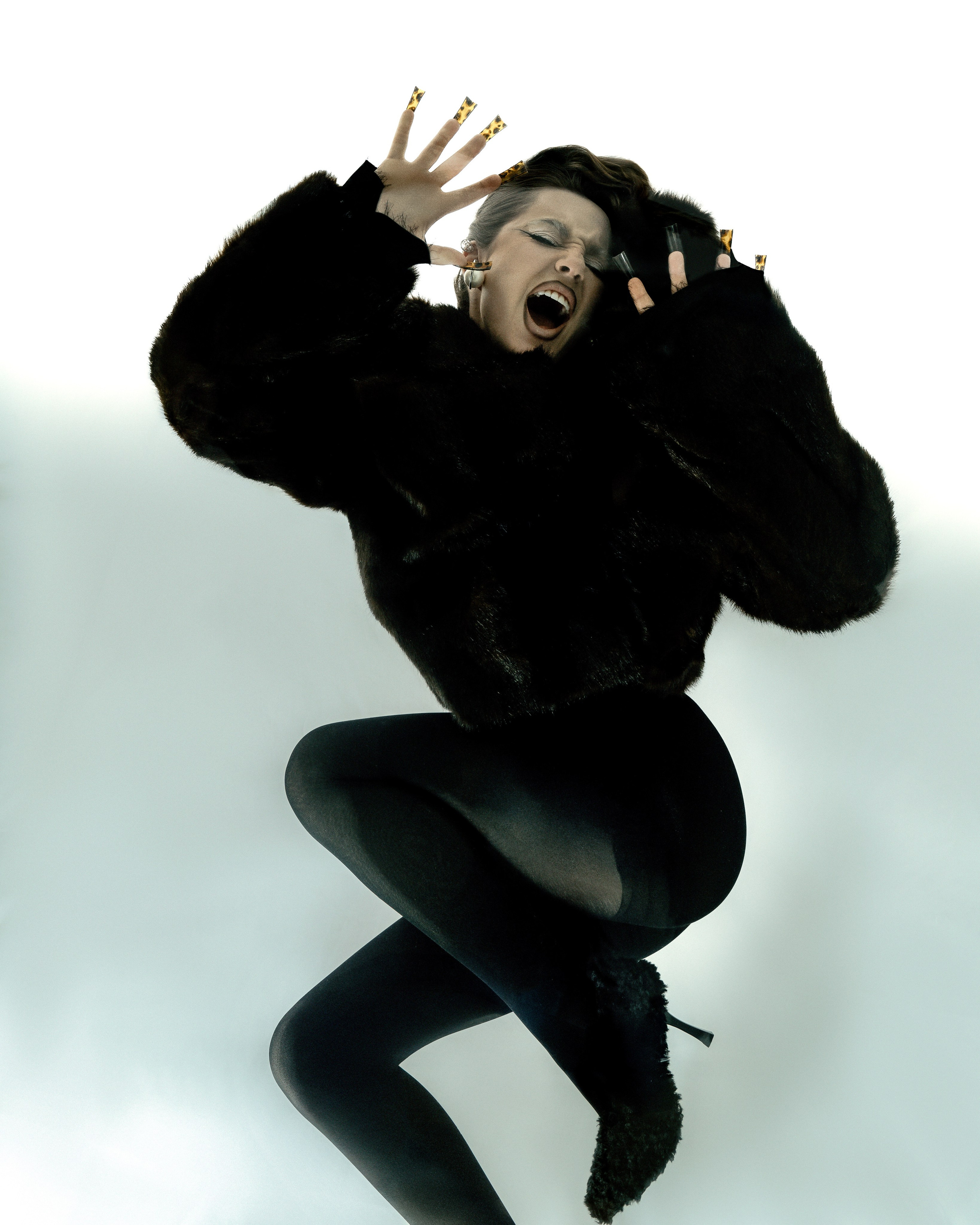 MARYANA RO. Главная