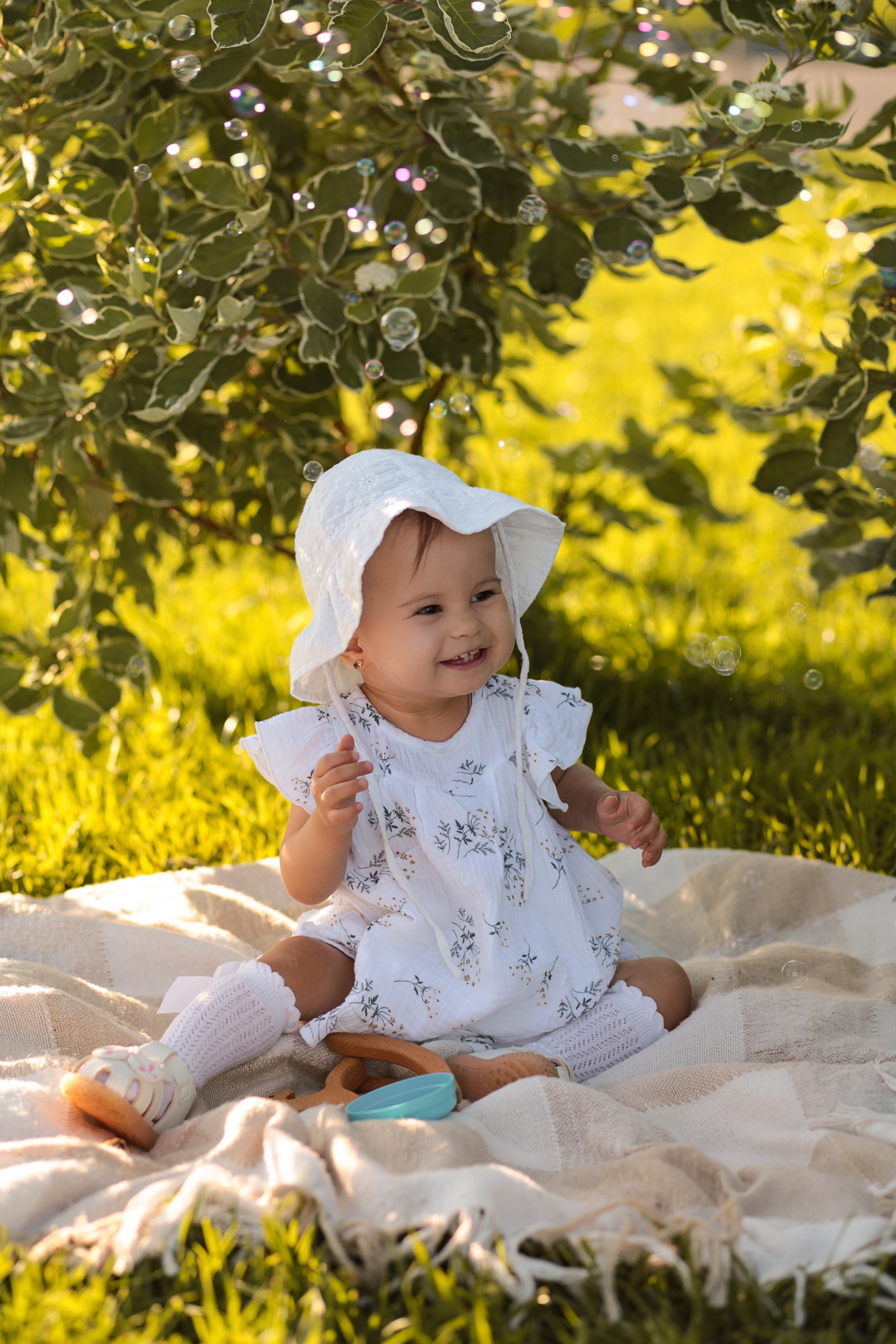 Первая индивидуальная фотосессия малышки. Семейный фотограф в городе Саратове — Анна