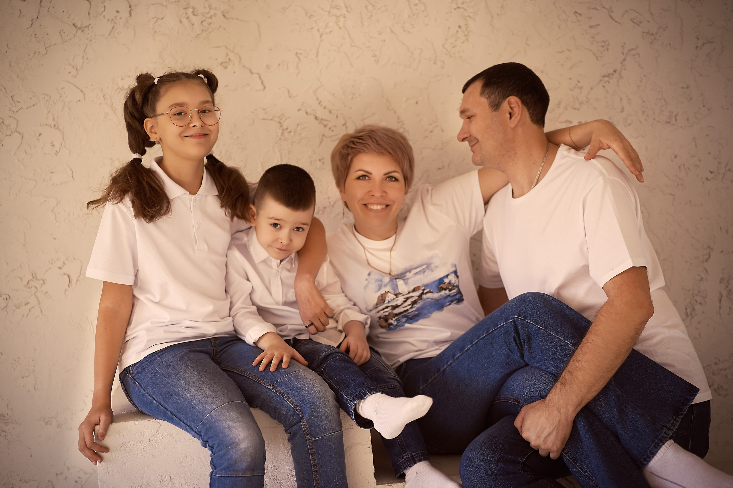 Альбом "Семейная фотосессия в студии". ФОТОГРАФ Лидия Баженова