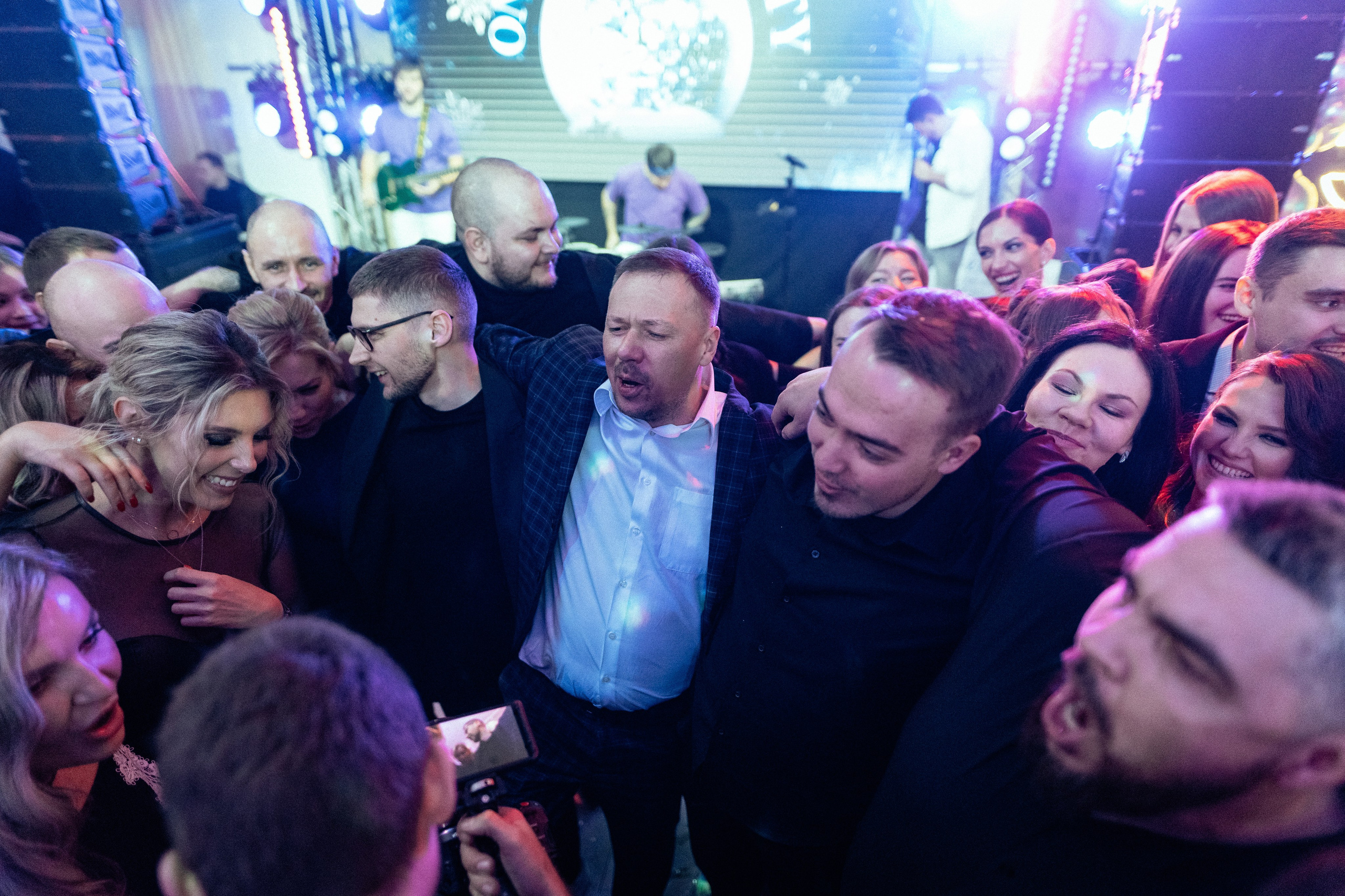 Новогодний корпоратив. Репортажный фотограф в Новосибирске. Алексей Гриценко