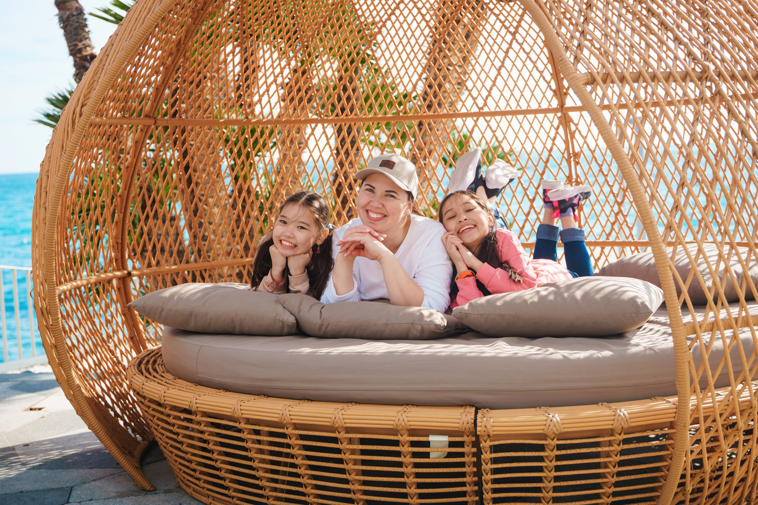 Семейная фотосессия в Mriya Resort & Spa. Фото и видеосъемка в Симферополе