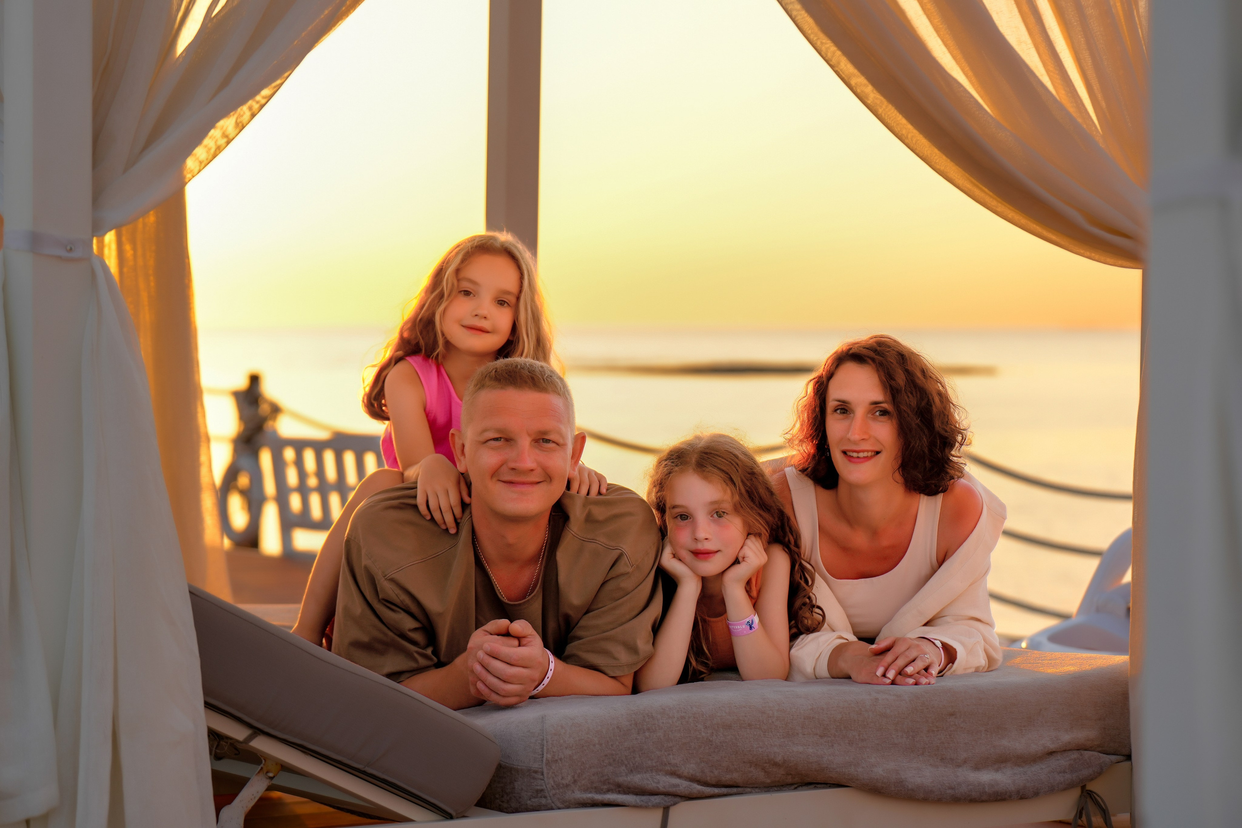 Семейная фотосессия Rixos Aktau. Фото и видеосъемка в Симферополе
