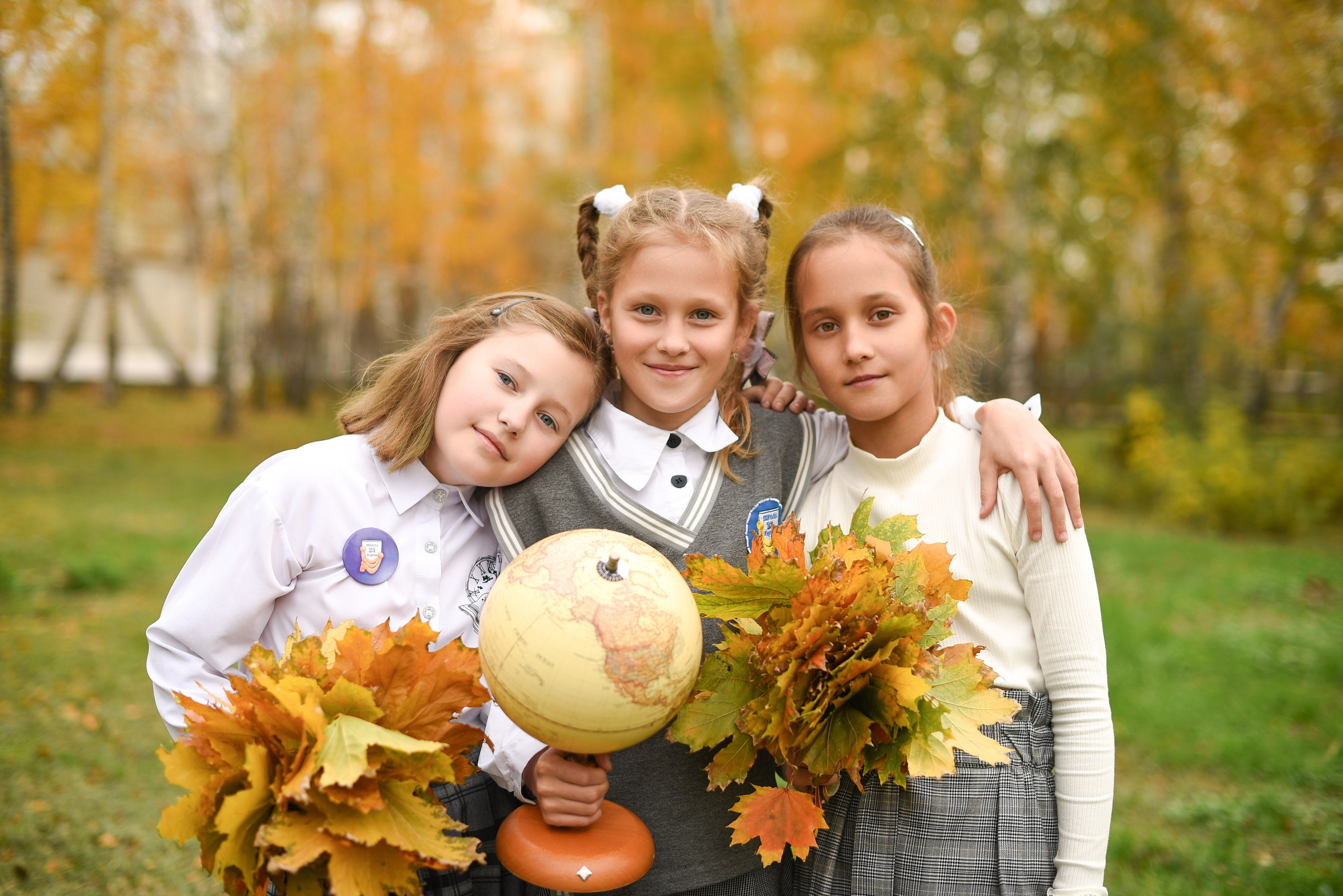 Началка. Выпускные альбомы в Кургане, Твой альбом, Книга