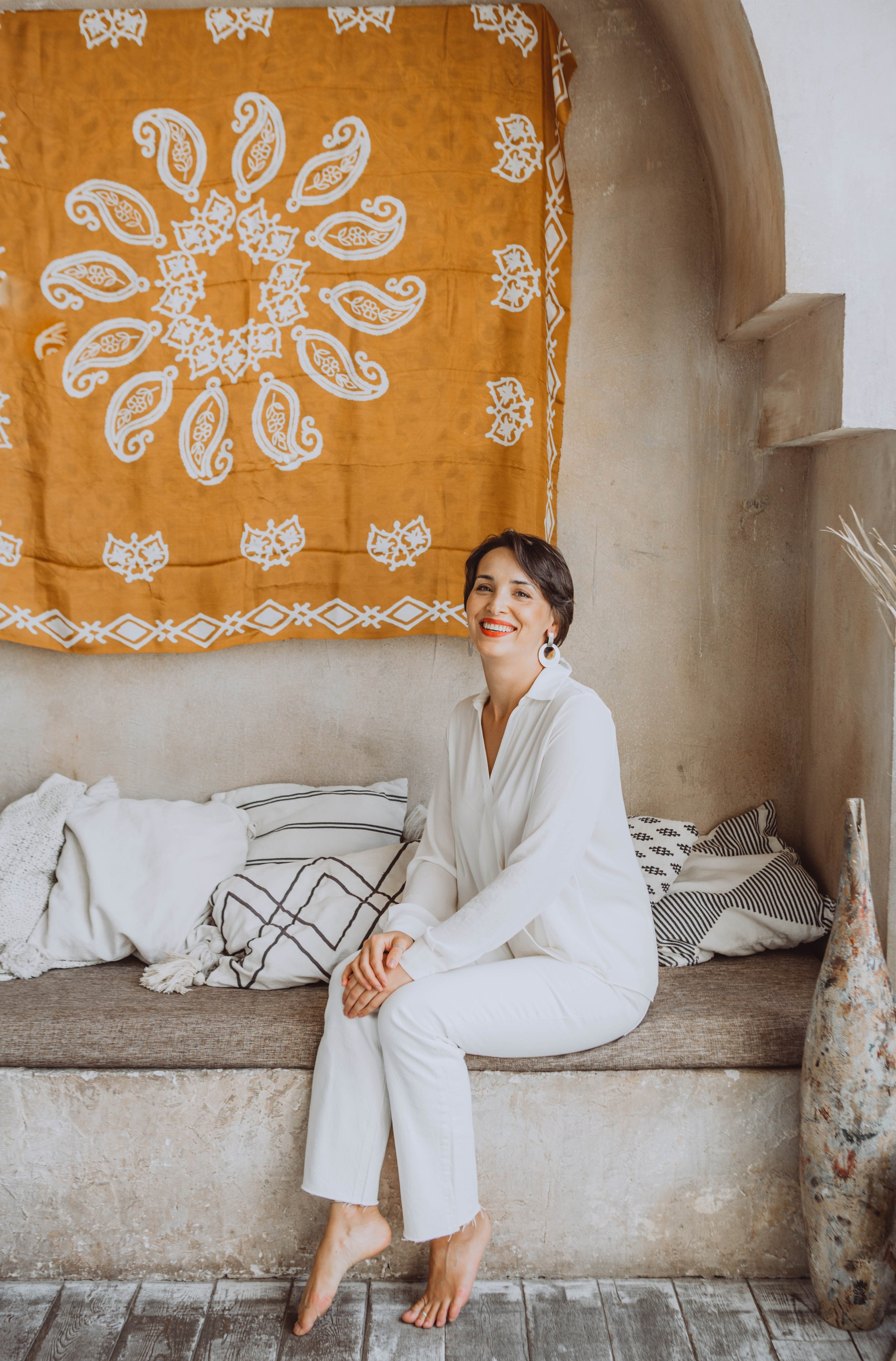 Кенуль. Хозяйка магазина «Азерсилк». Платки из натурального шелка. Портретный женский фотограф в Москве Наталия Глазова