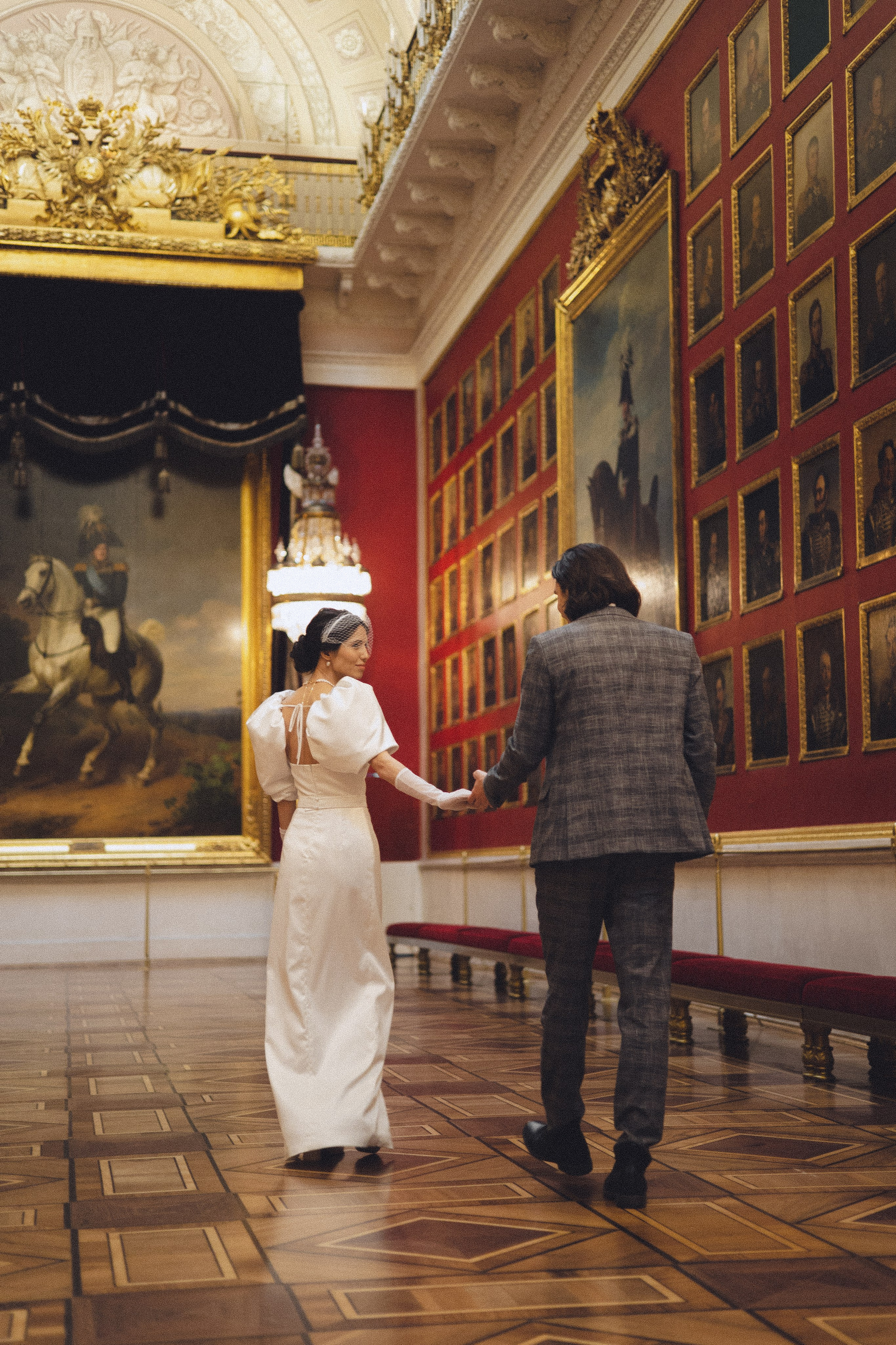 Свадебная съемка в Эрмитаже. Фотограф в Санкт-Петербурге Осокина Елизавета