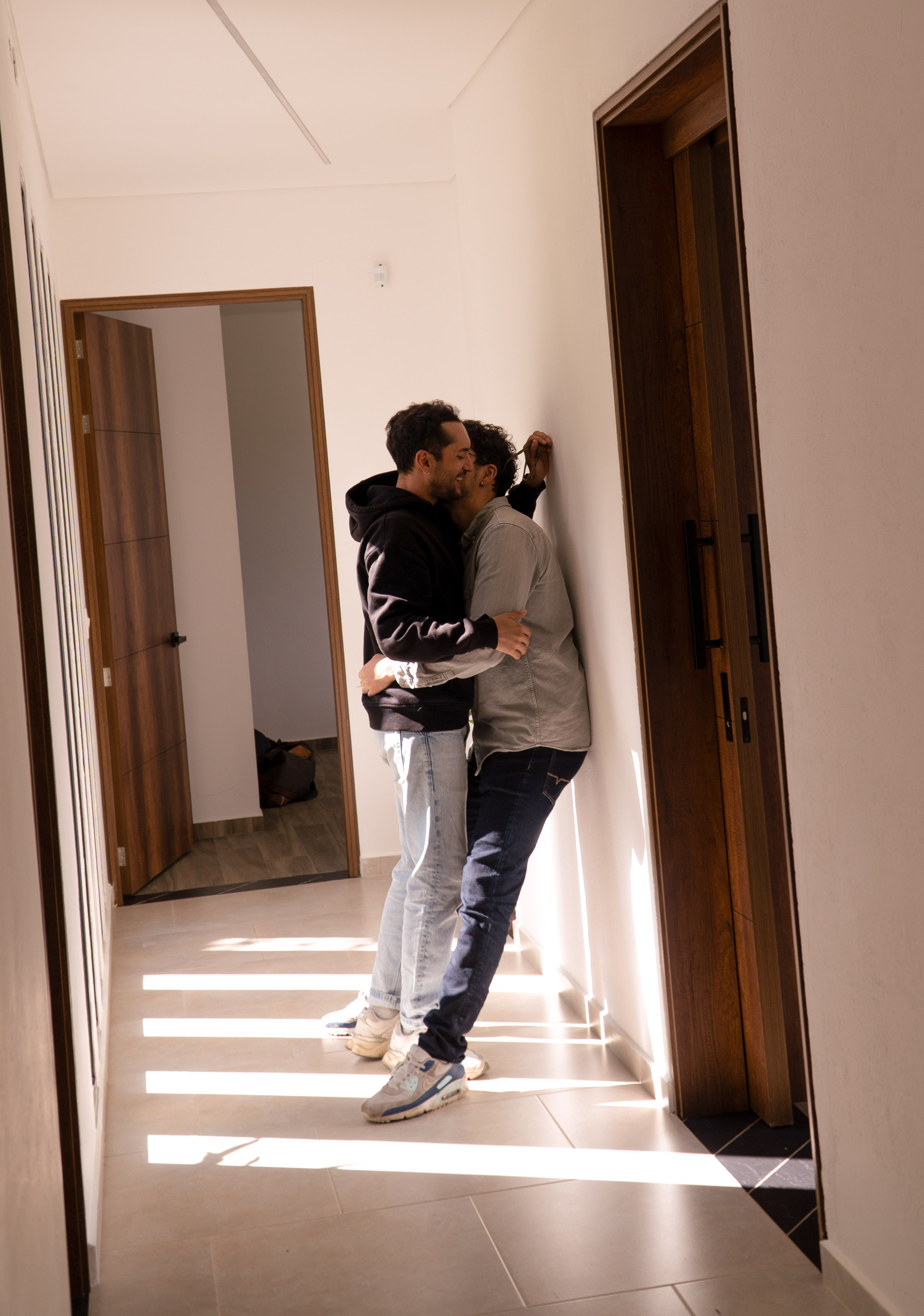 Before to go. Wedding Photographer in Barcelona and Medellin