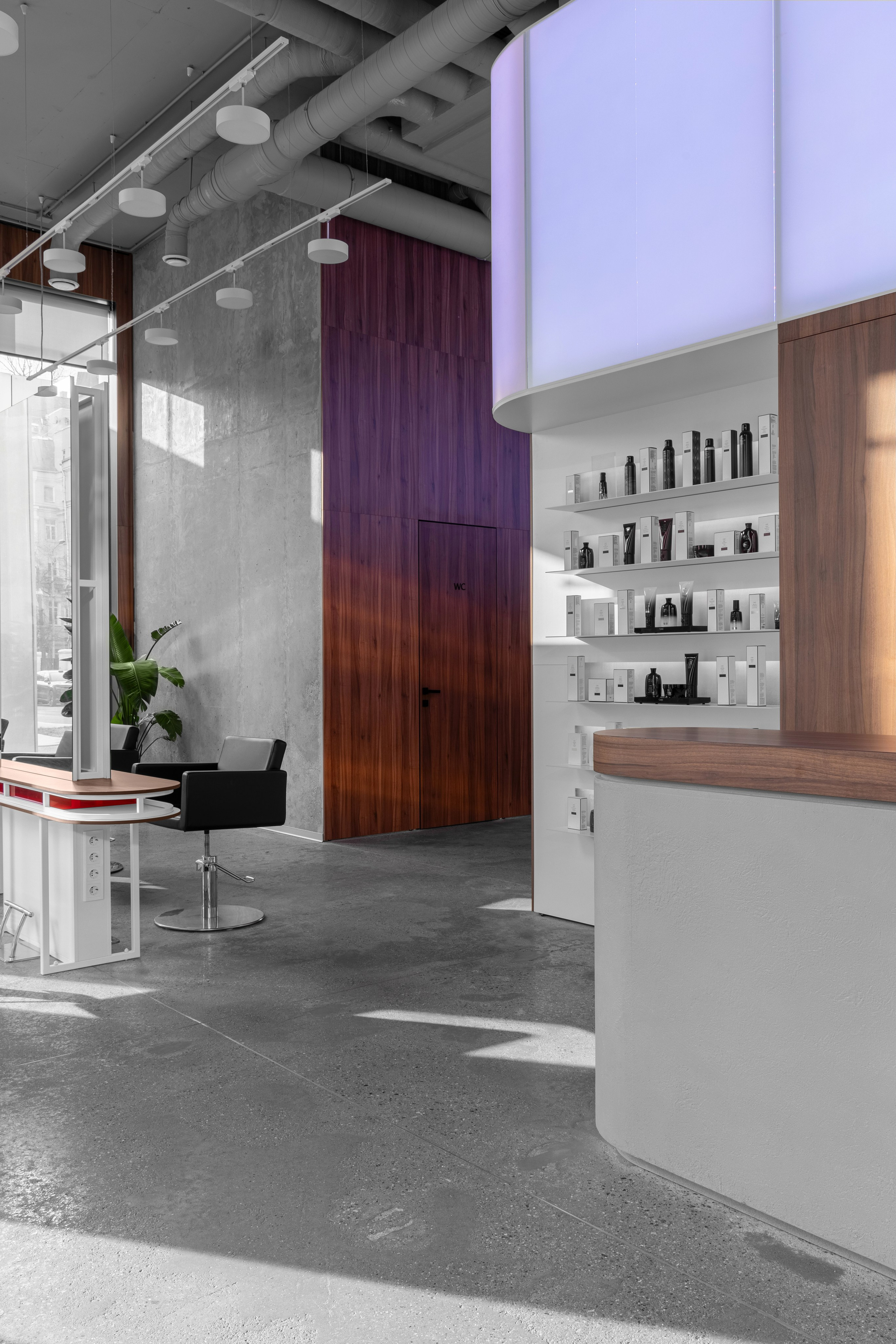 Парикмахерская K4 в Москве. Интерьерный фотограф в Нижнем Новгороде и Москве Владимир Гудков