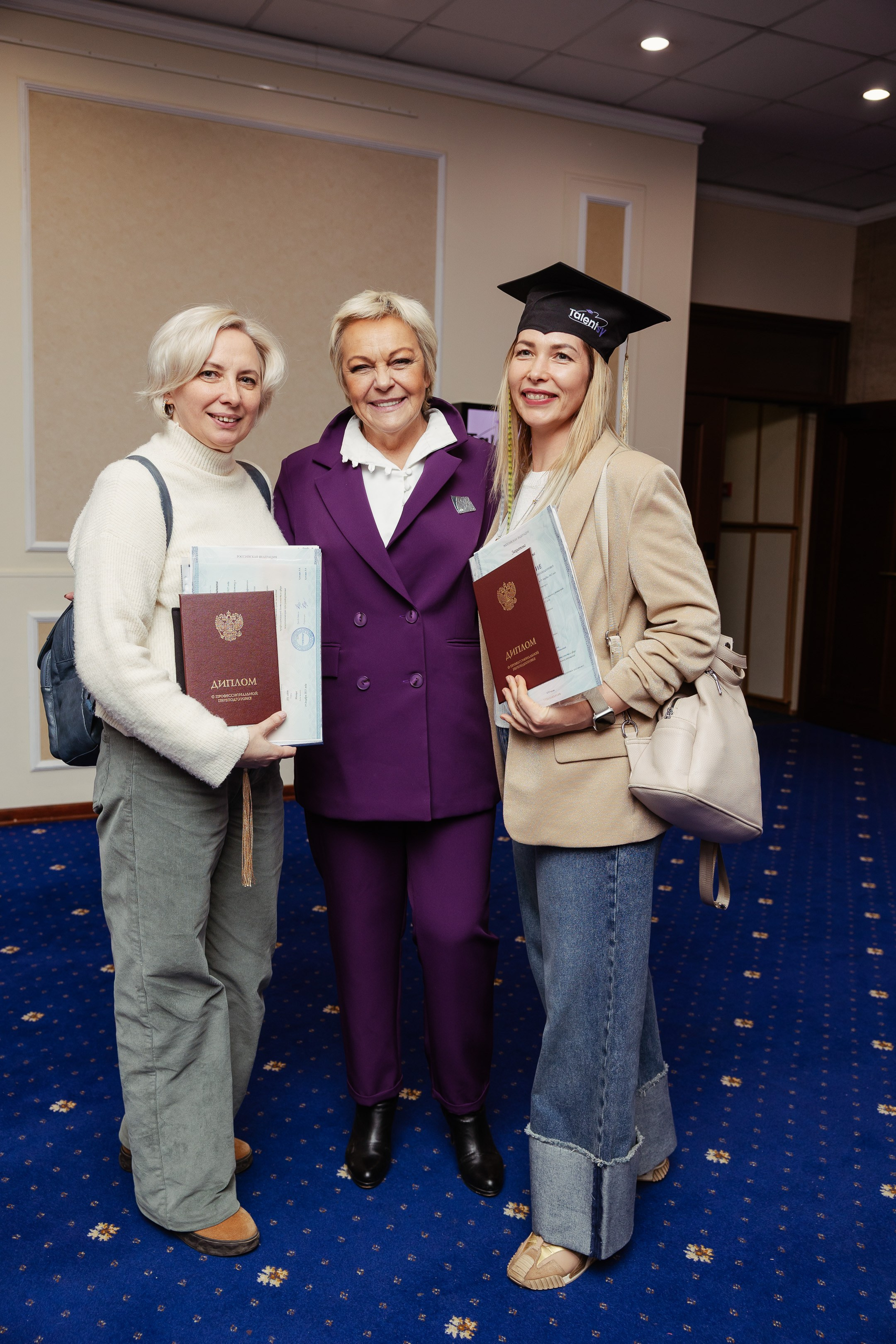 Talentsy выпускной. Портретный и репортажный фотограф в Москве Олеся Лисарк