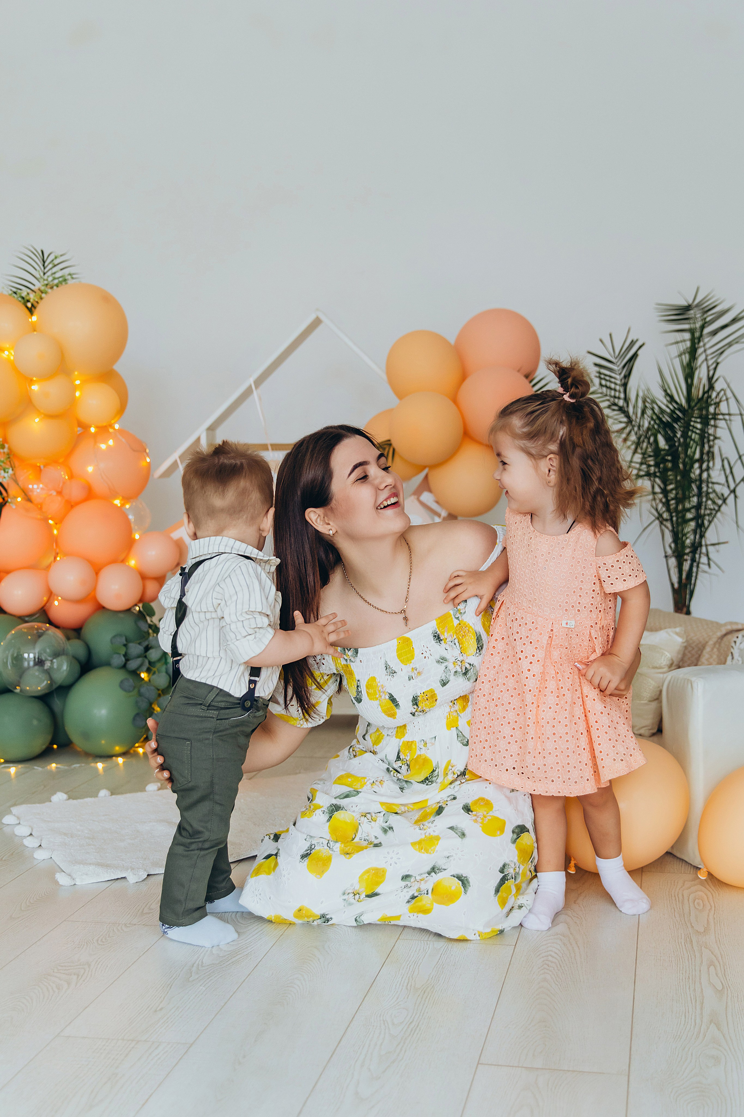 Детская локация. Фотостудия в Мариуполе «Берлога»