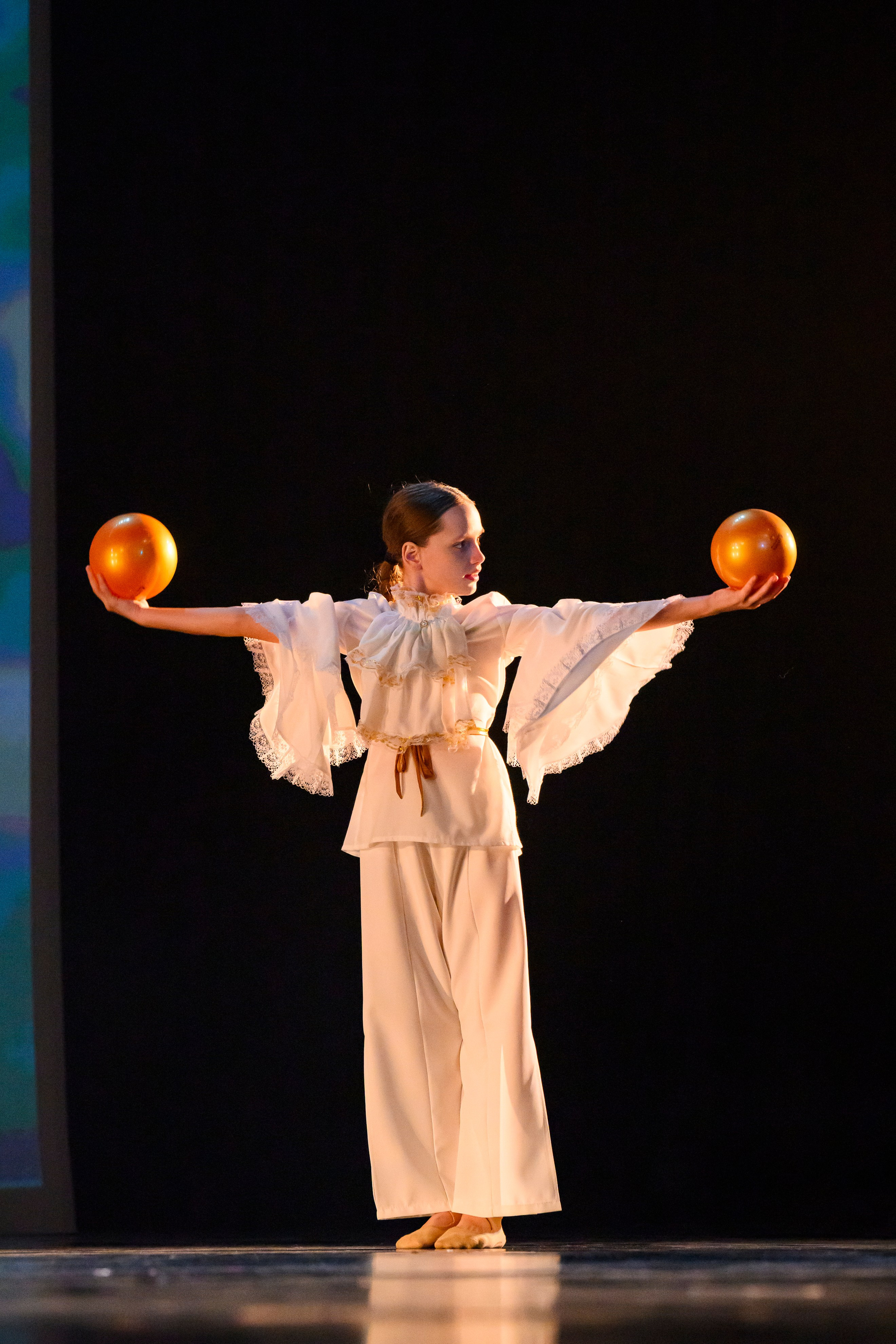 23 апреля, часть 1, БКЗ Октябрьский, г. Санкт-Петербург. Золотое яблочко