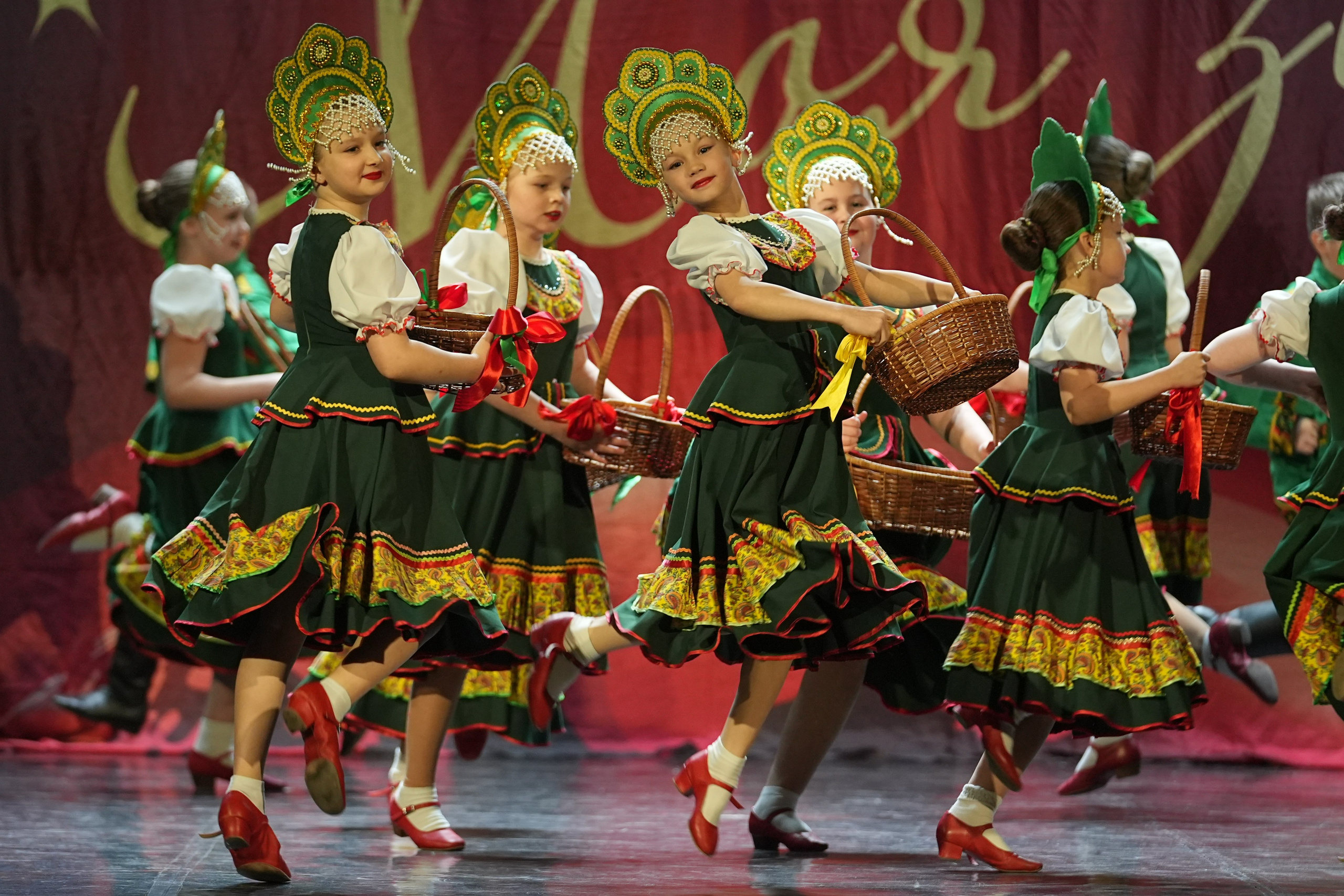 8 февраля, блок 1, г. Кострома. Золотое яблочко