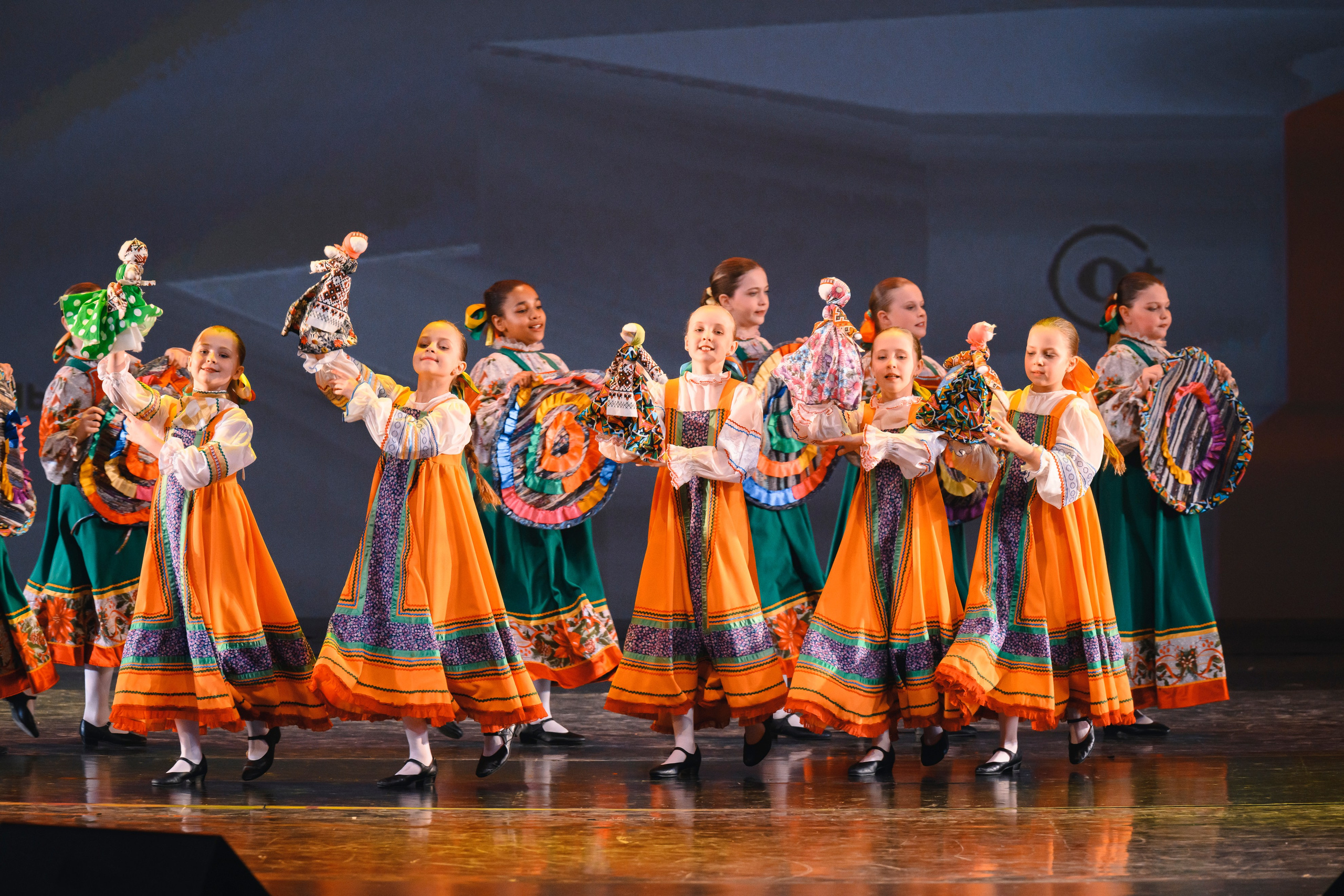 23 апреля, часть 1, БКЗ Октябрьский, г. Санкт-Петербург. Золотое яблочко