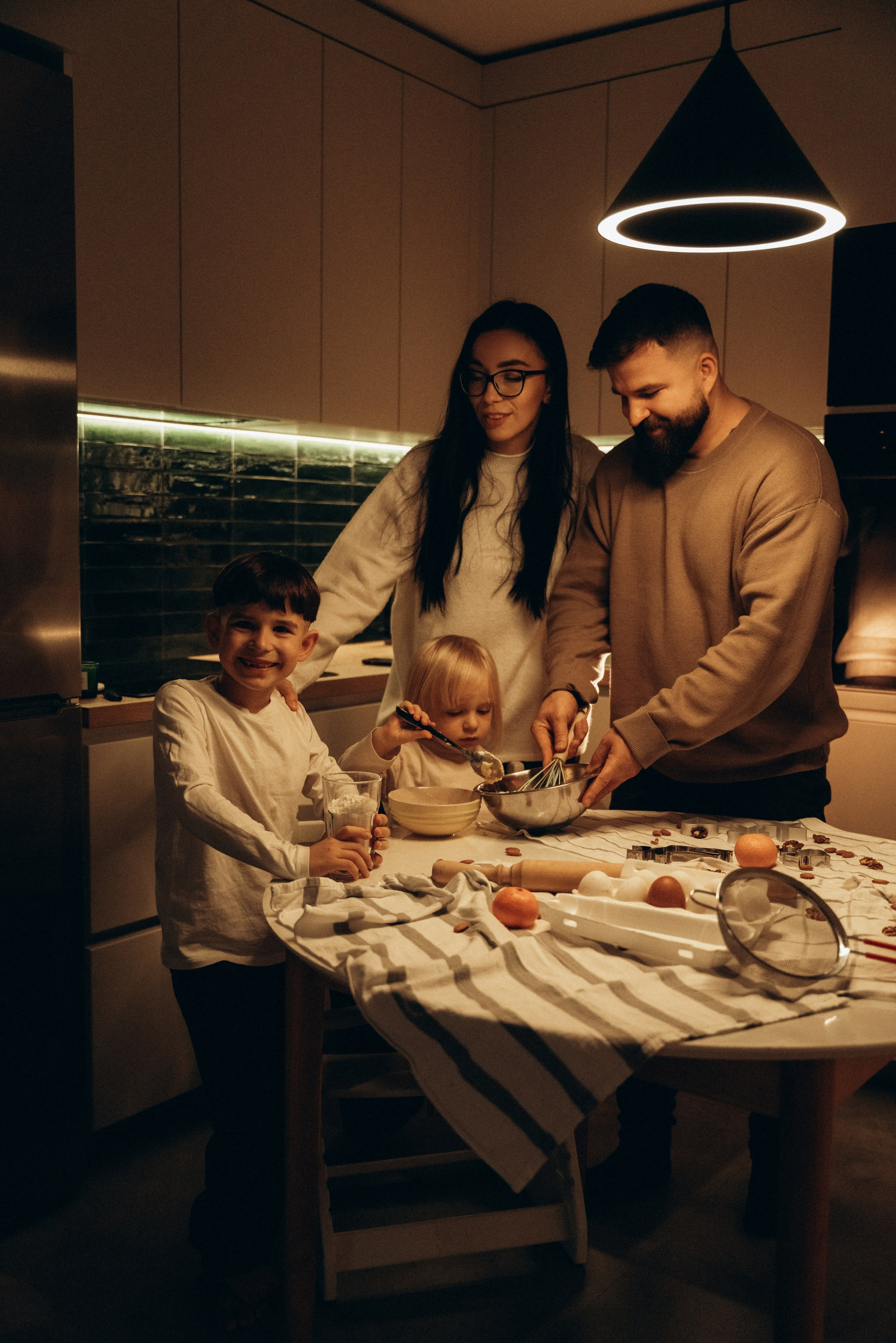 Яна, Дима, Мирон и Марк. Фотограф Мария Миллс | Минск