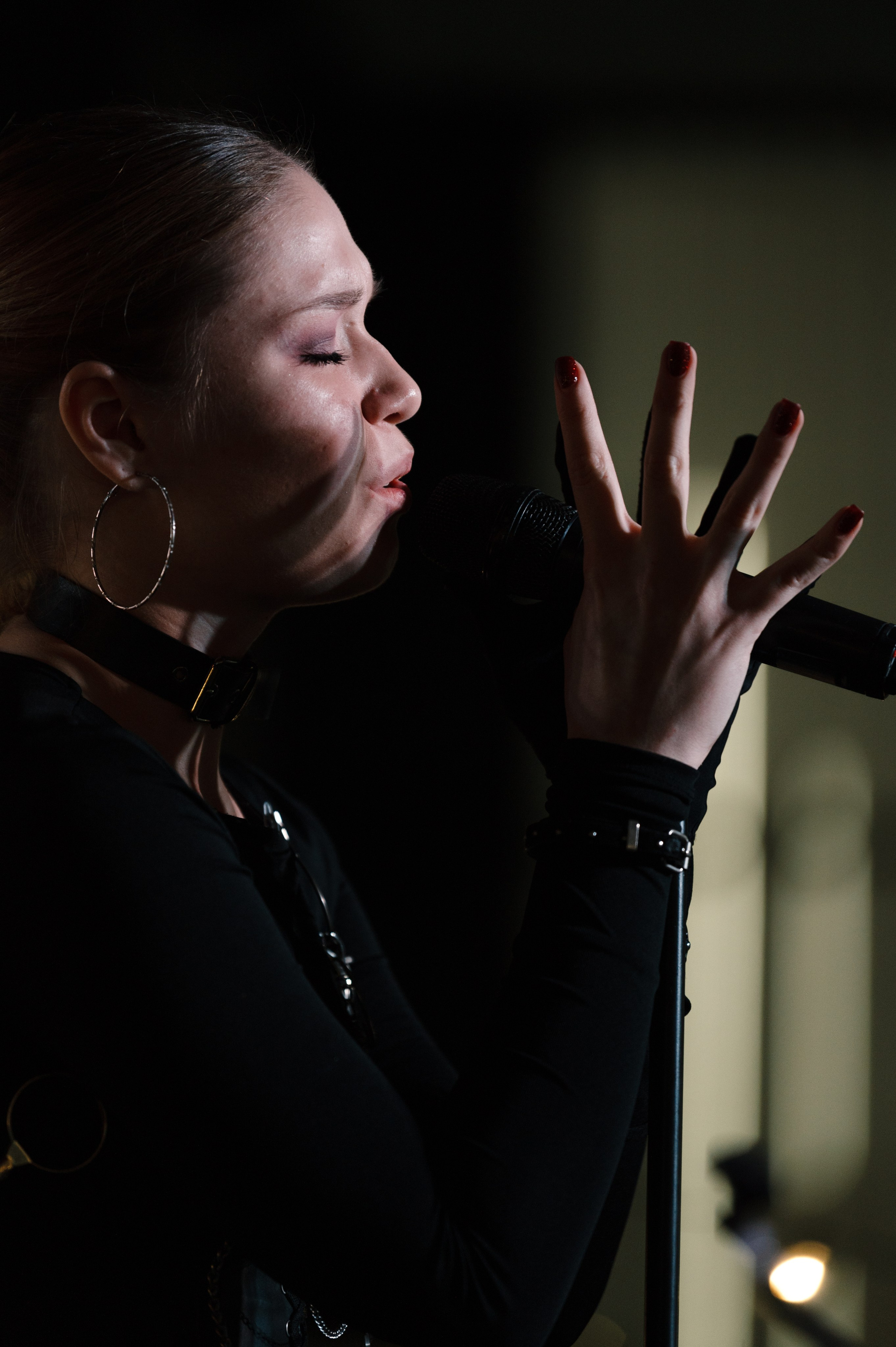 Поэтический клуб «Птицы». Краснодарский дом Книги. Профессиональная фотосессия в Краснодаре | Фотограф Денис Труфанов