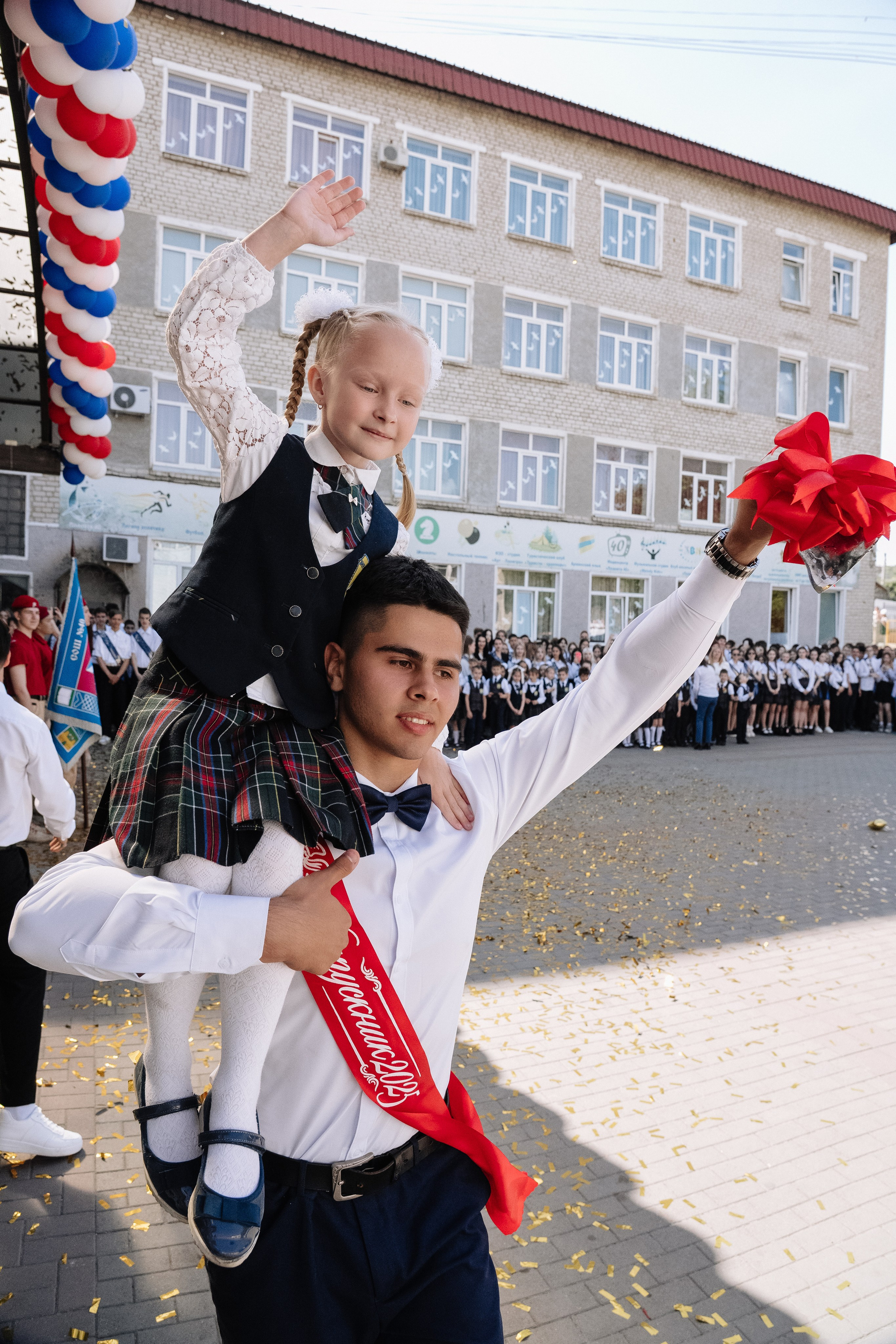 11 класс 40 школа. Выпускные альбомы Натальи Бутко: Новороссийск, Анапа, Геленджик