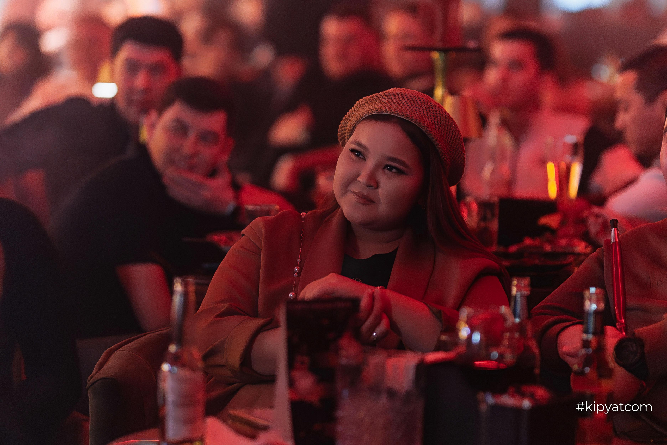 Сольный стендап концерт Александра Меркуль