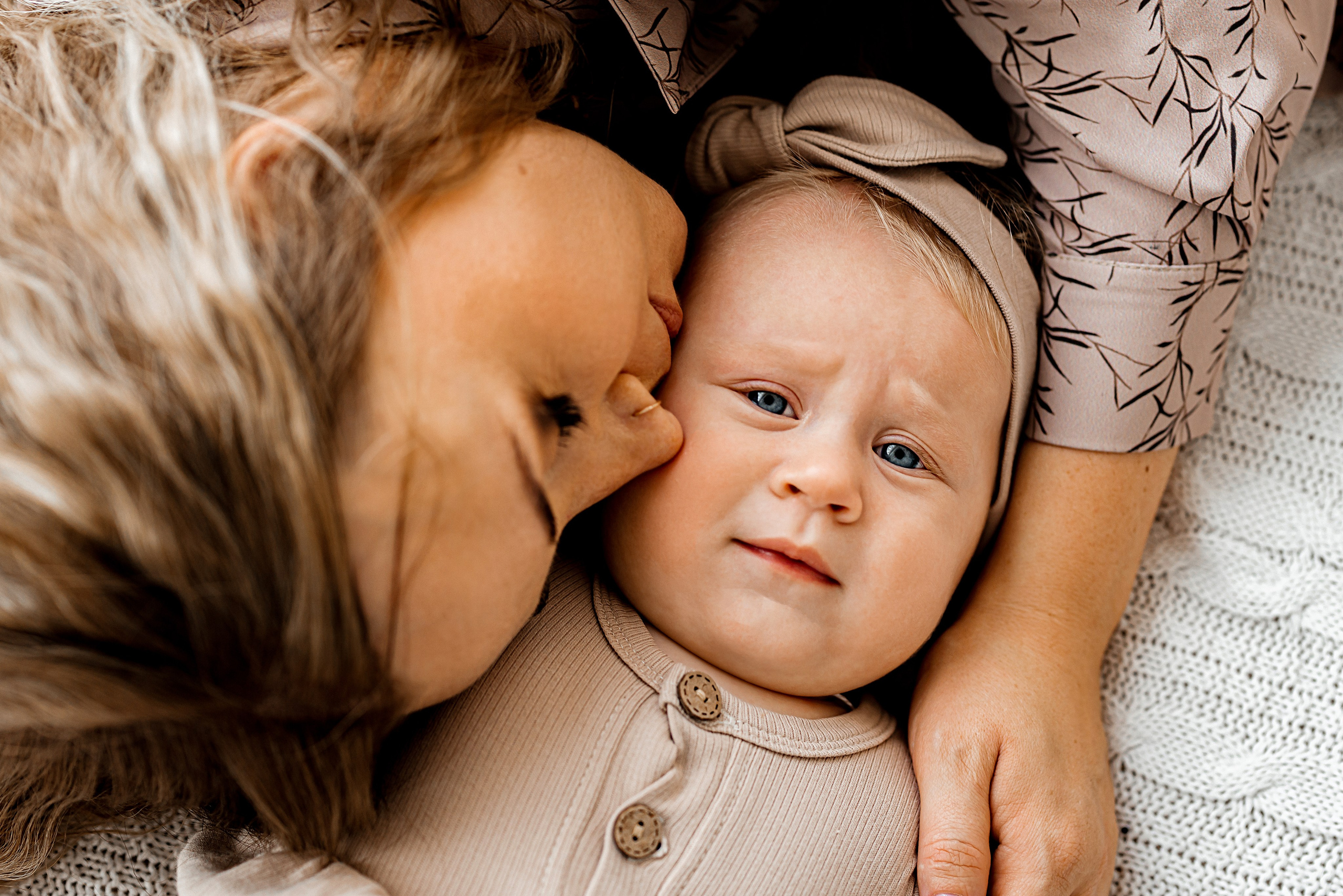 Лера, Арсений, Аврора. Фотограф Таинств Крещения и Венчания в г. Курске