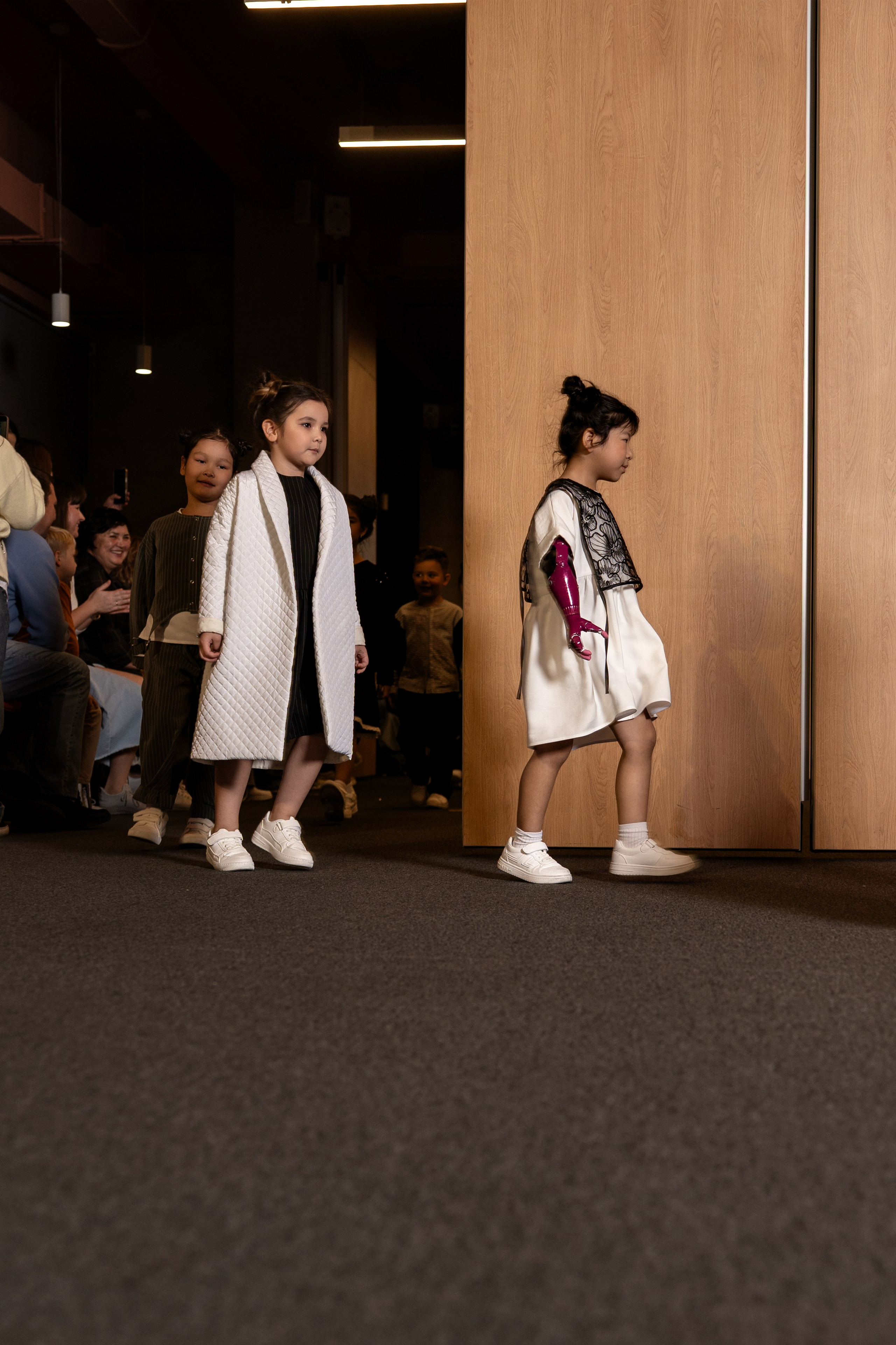 Brand Mila_R. Сайт Алматинского НЮ АРТ, будуар и фэшн фотографа Дениса Карпенко