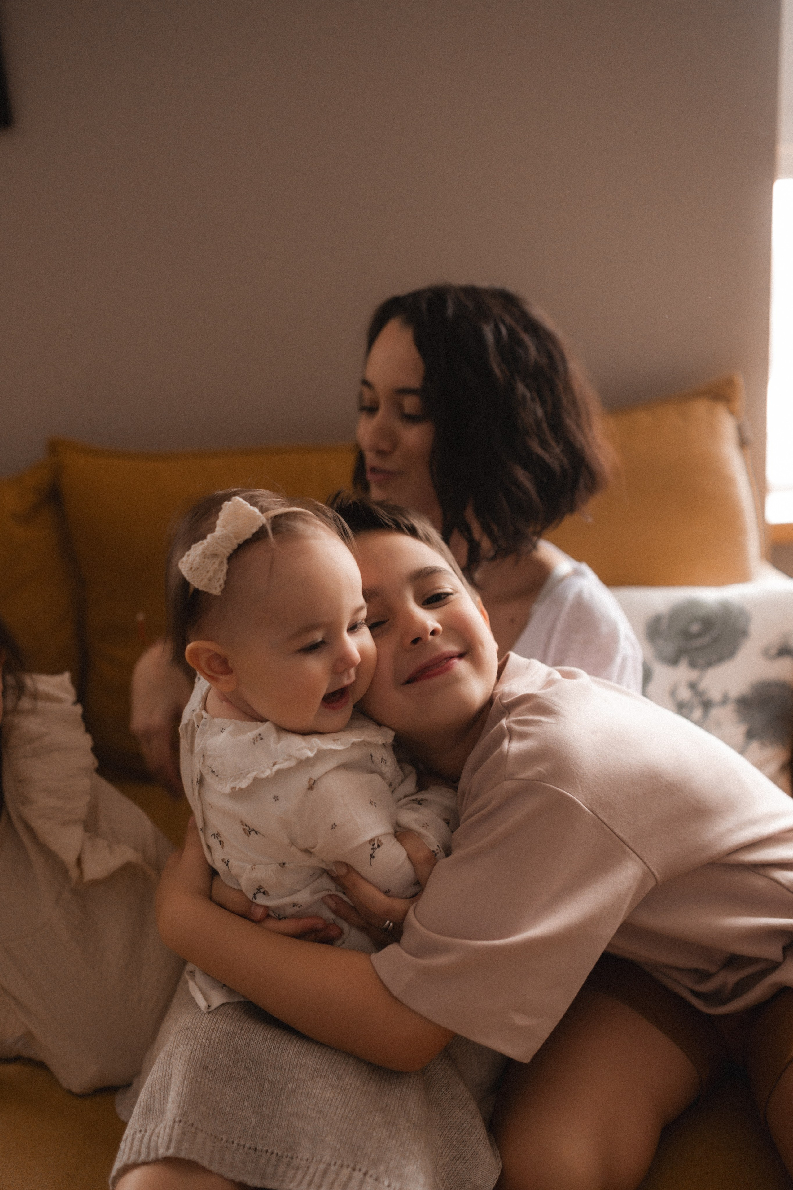 Полина, Дима, Мия и Эмма дома. Семейный и свадебный lifestyle-фотограф в Москве Мария Петрова