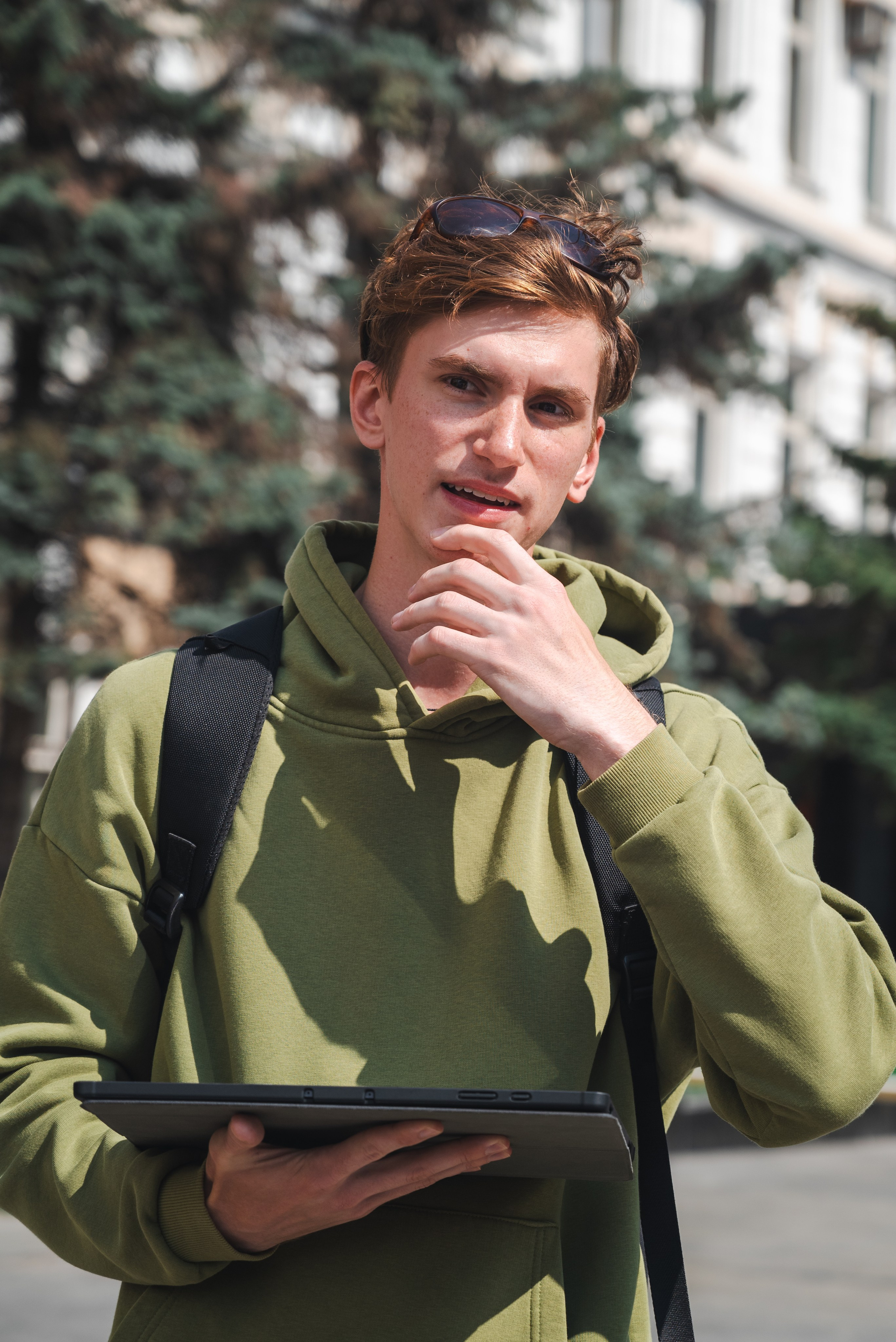 Серафим Гончаров  - аттестованный экскурсовод по Москве. П&П — Полезное с Приятным. Фотоэкскурсии — Москва на память. Экскурсовод и фотограф в Москве. Увези столицу в своём альбоме!