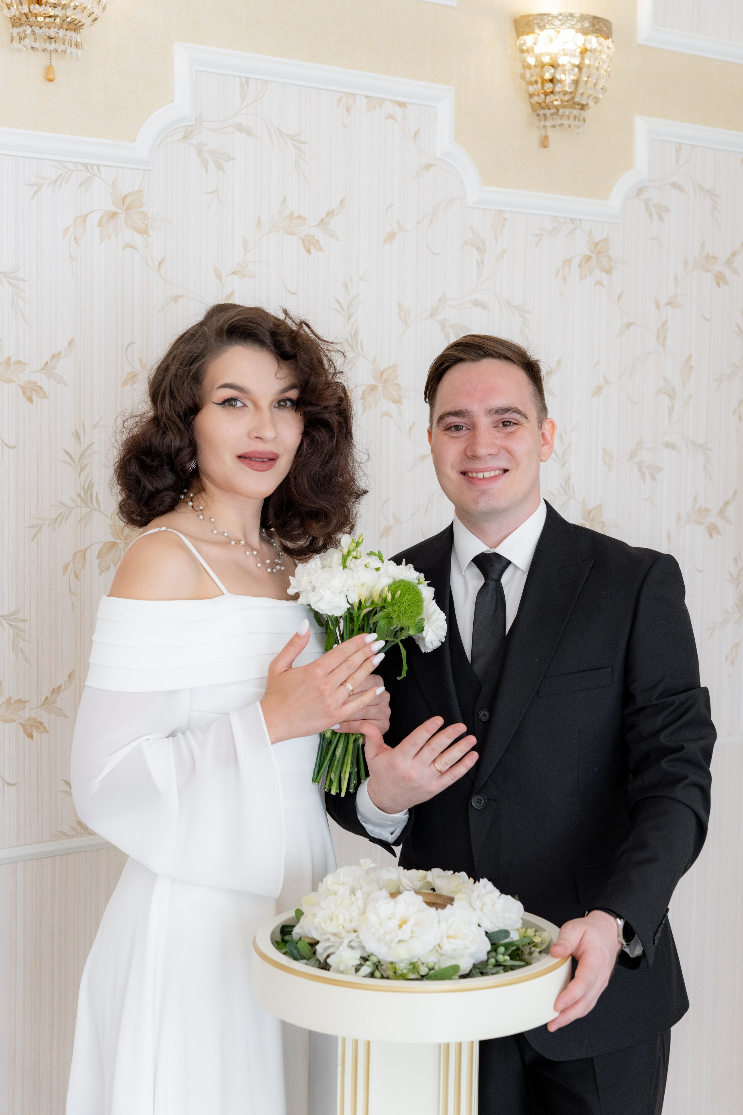 Свадебная фотосессия в загсе курортного района