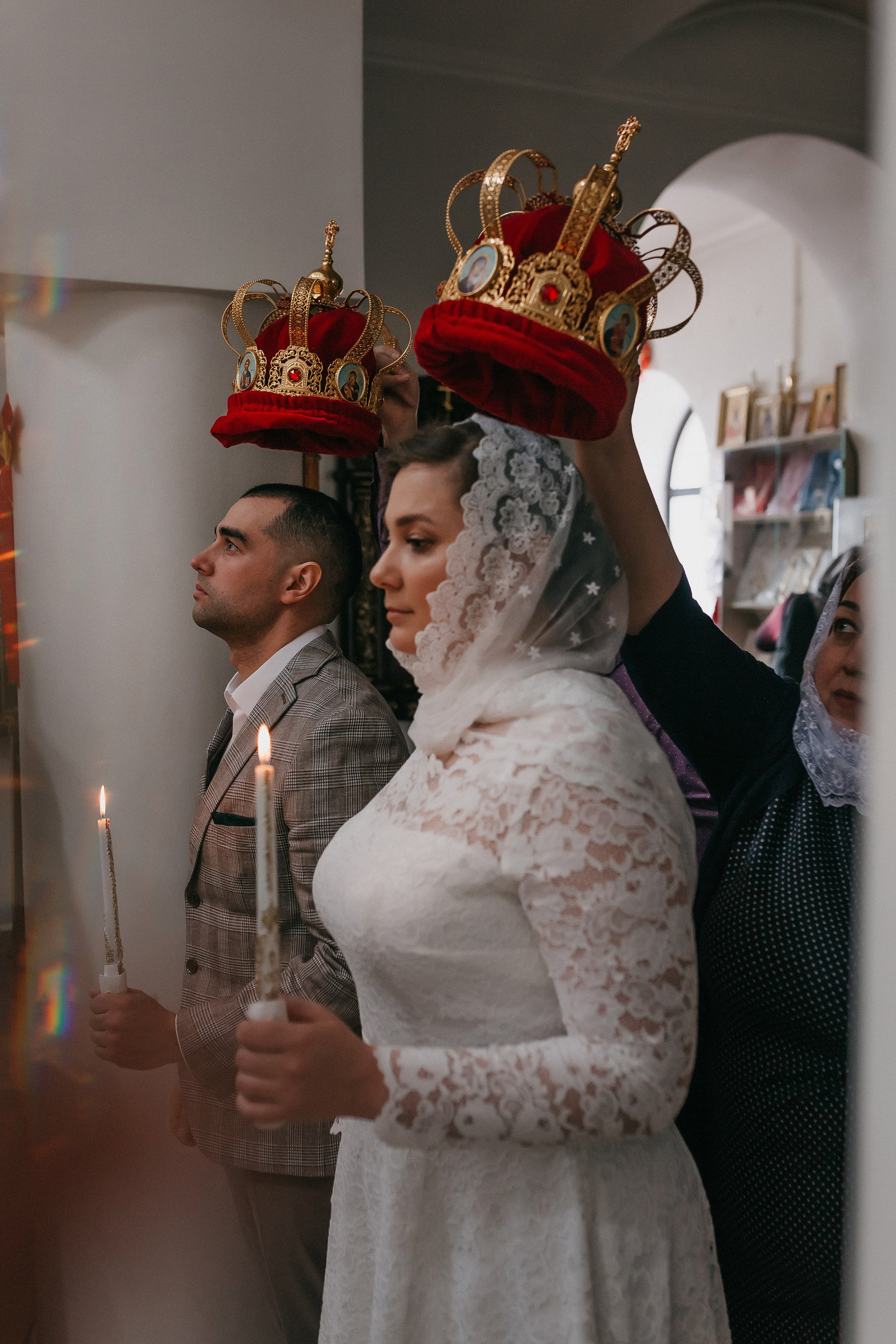 Венчание Анастасии и Вячеслава. Храм Лазаря Четверодневного. Семейный фотограф в Сургуте