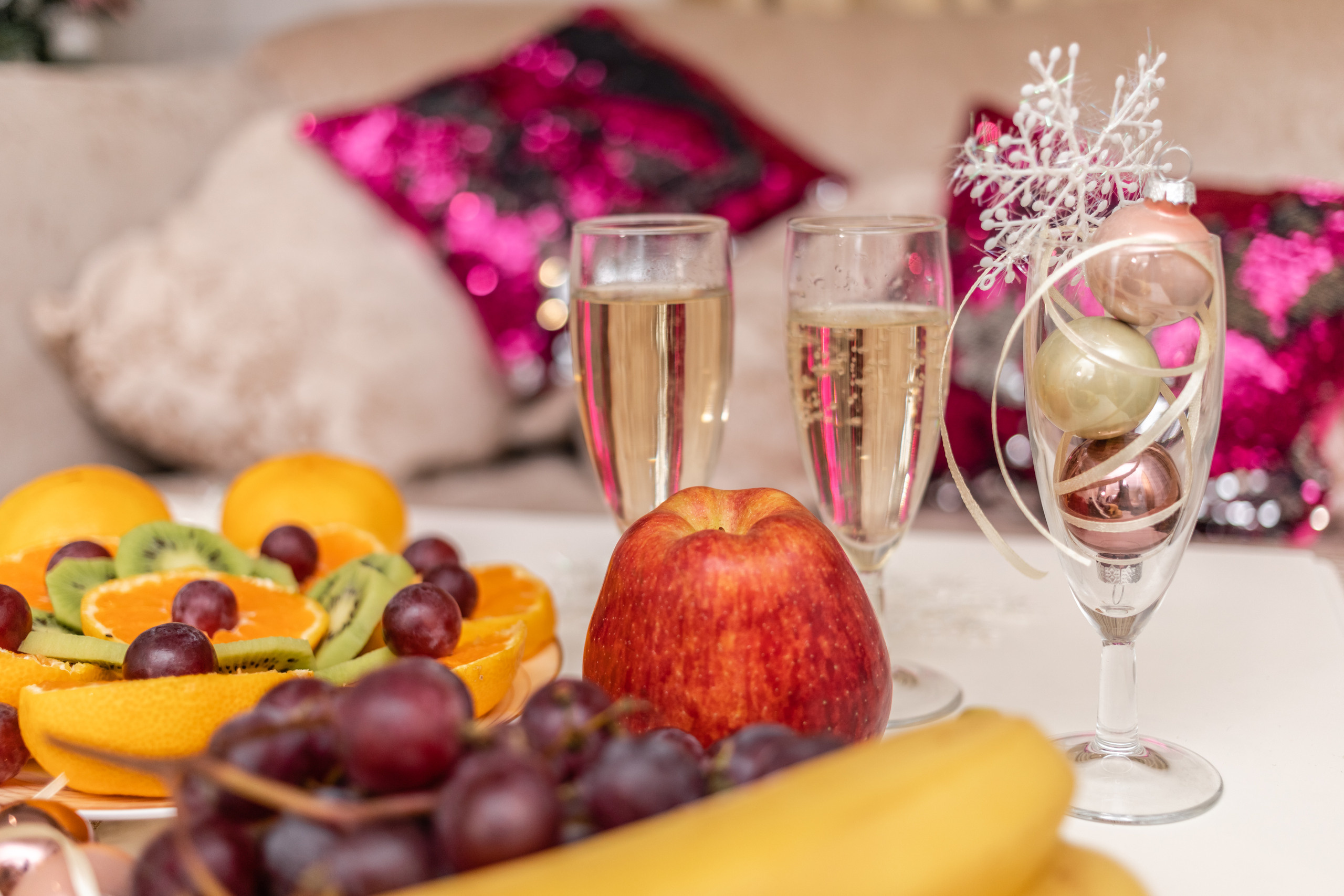 Красивые Алёна и Сашенька, ну и вредный Максимка…. Фотограф Алина Гашникова