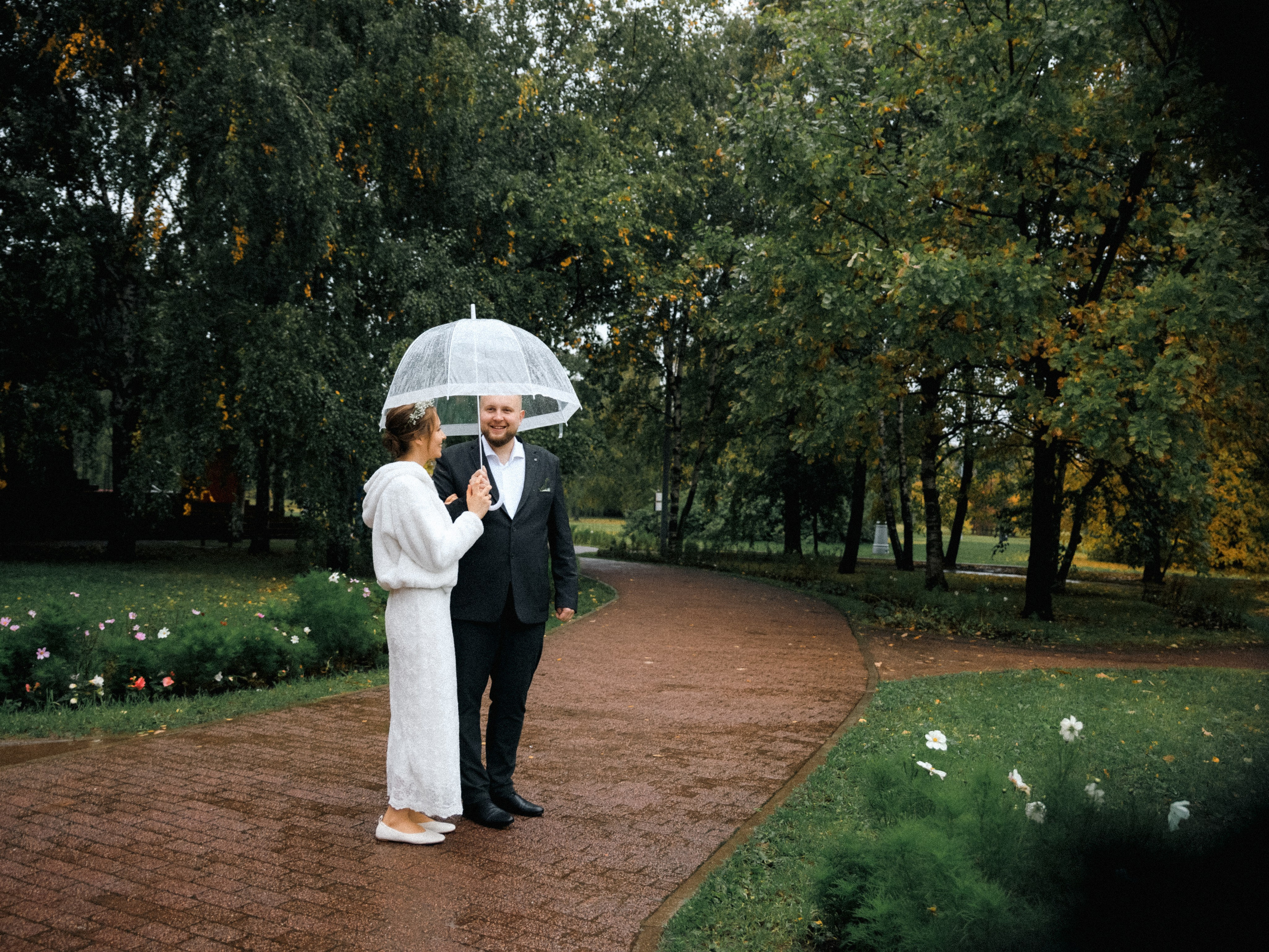Свадьба под дождем. Свадебный фотограф Москва