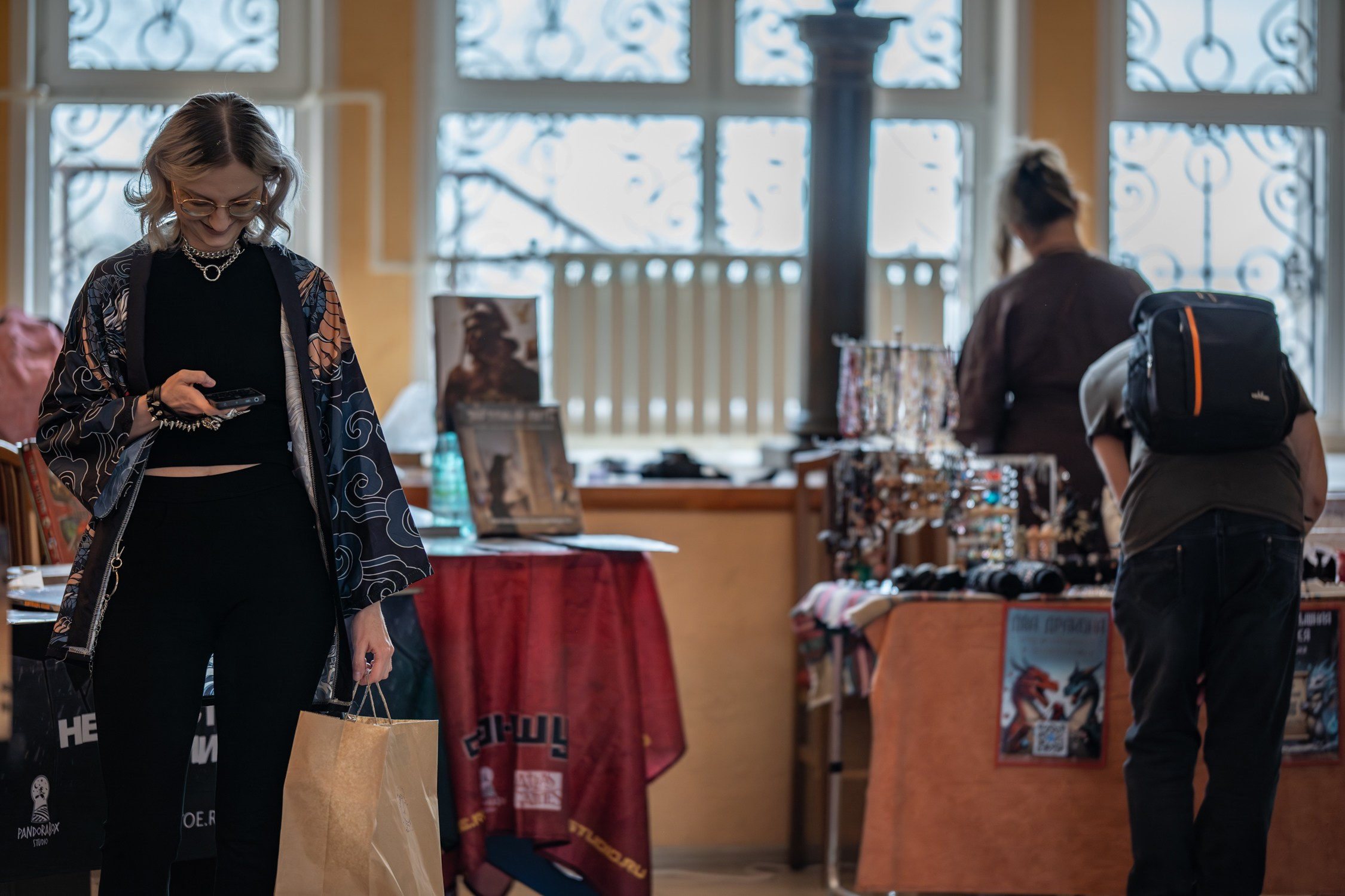 Мантикон IV (2024). Фотографирует красивое Денис Горностаев