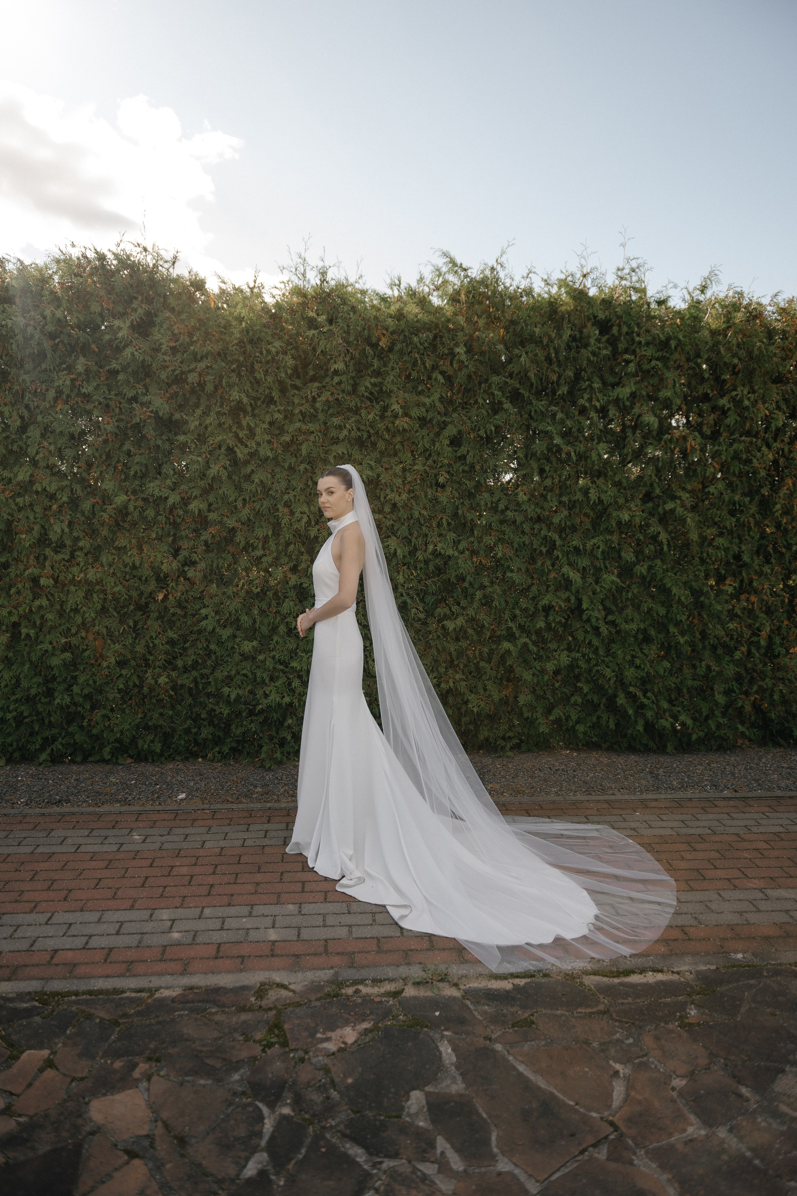 Wedding day in VERSAL PARK. Wedding PHOTOGRAPHER Andrew Vnukov
