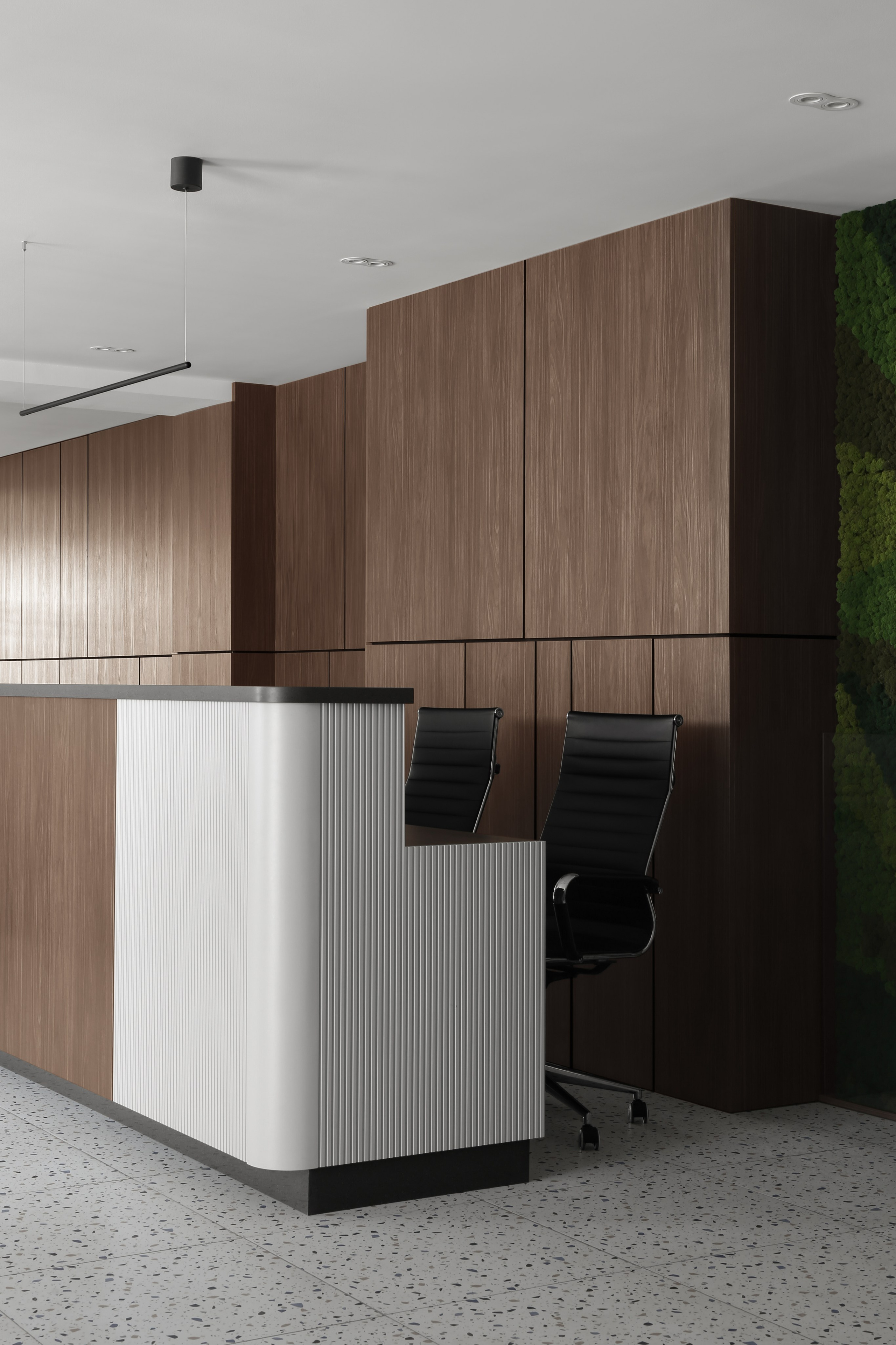 Олжас Акан — фотосъёмка клиники «M Clinic». Roman Yakunin — interior photographer in Almaty, Kazakhstan