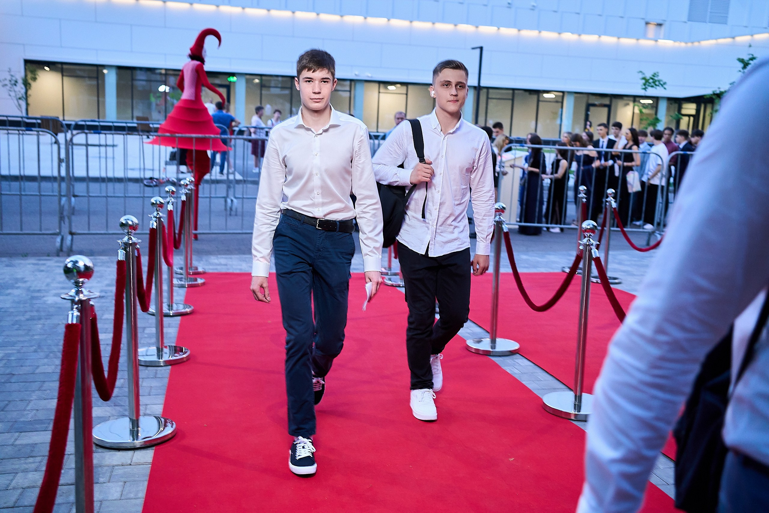 Выпускной 2024 концертный зал Академия ВТБ. Фотограф и Видеограф в Москве. Олег Корушев