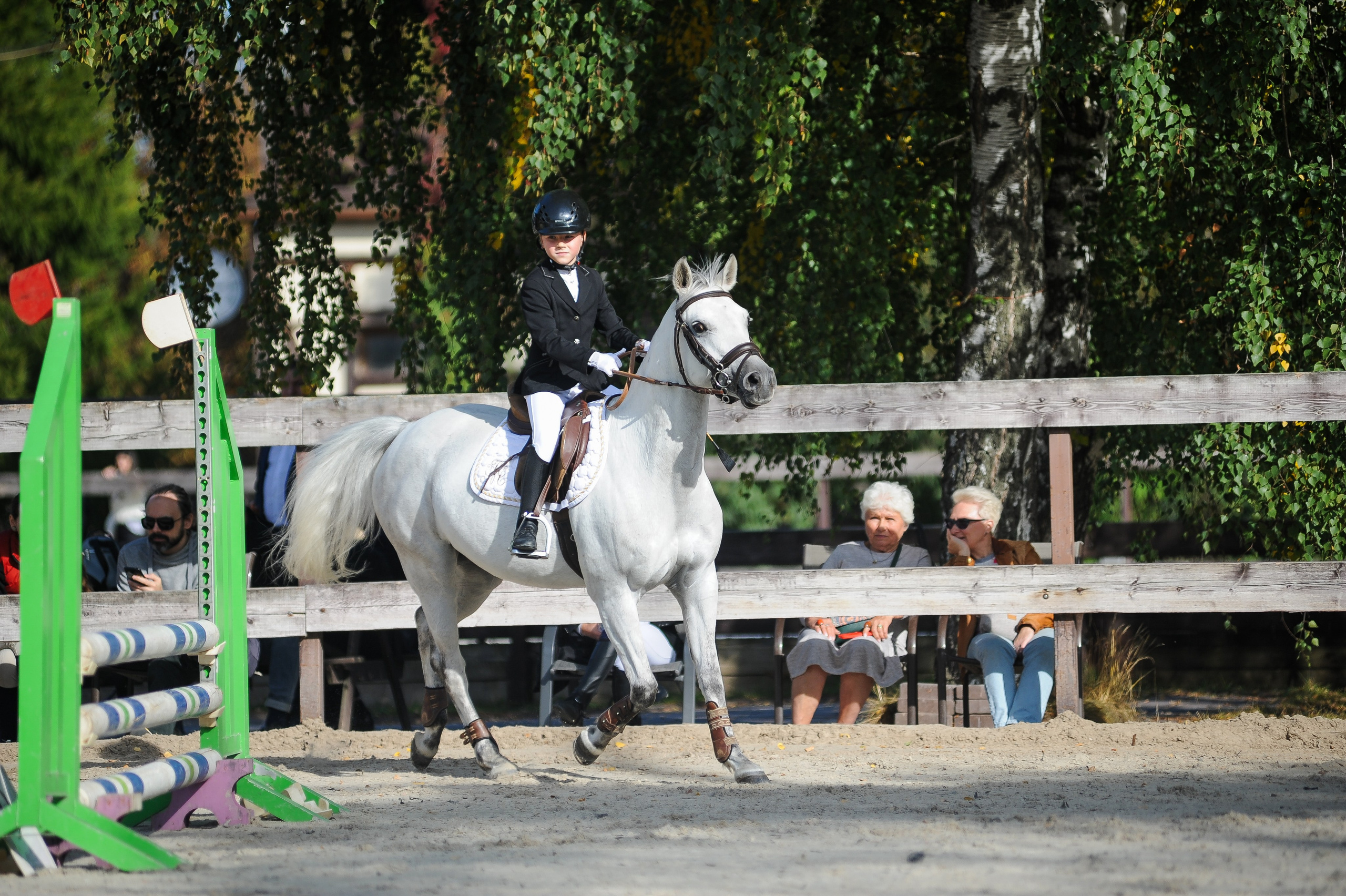 Конкур в конном клубе, репортаж Москва. Фотограф, визажист. Москва