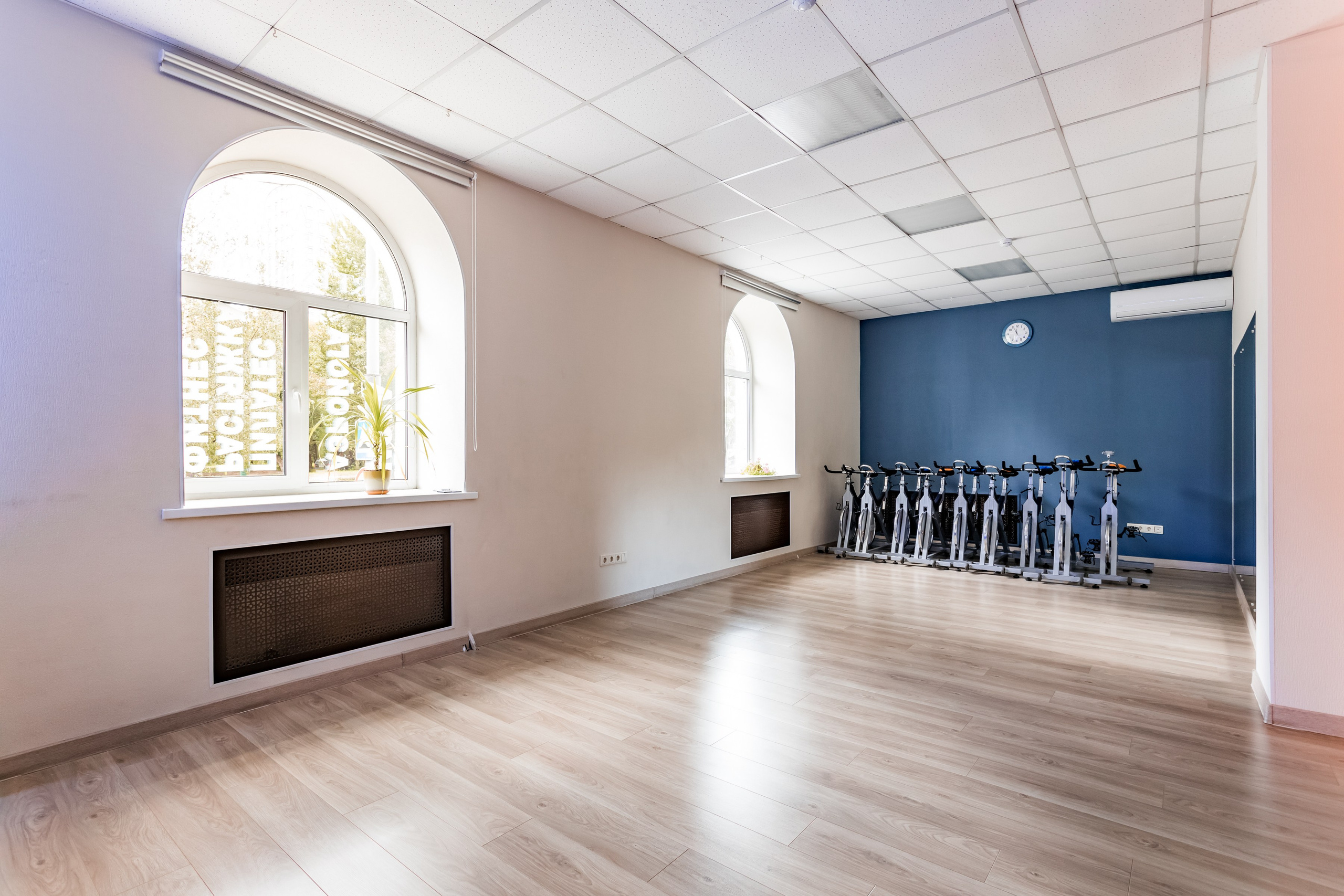 Студия йоги Art in Yoga на Луховицкой улице. Интерьеры, Контент, Портреты | Фотограф в Москве Дани Терно