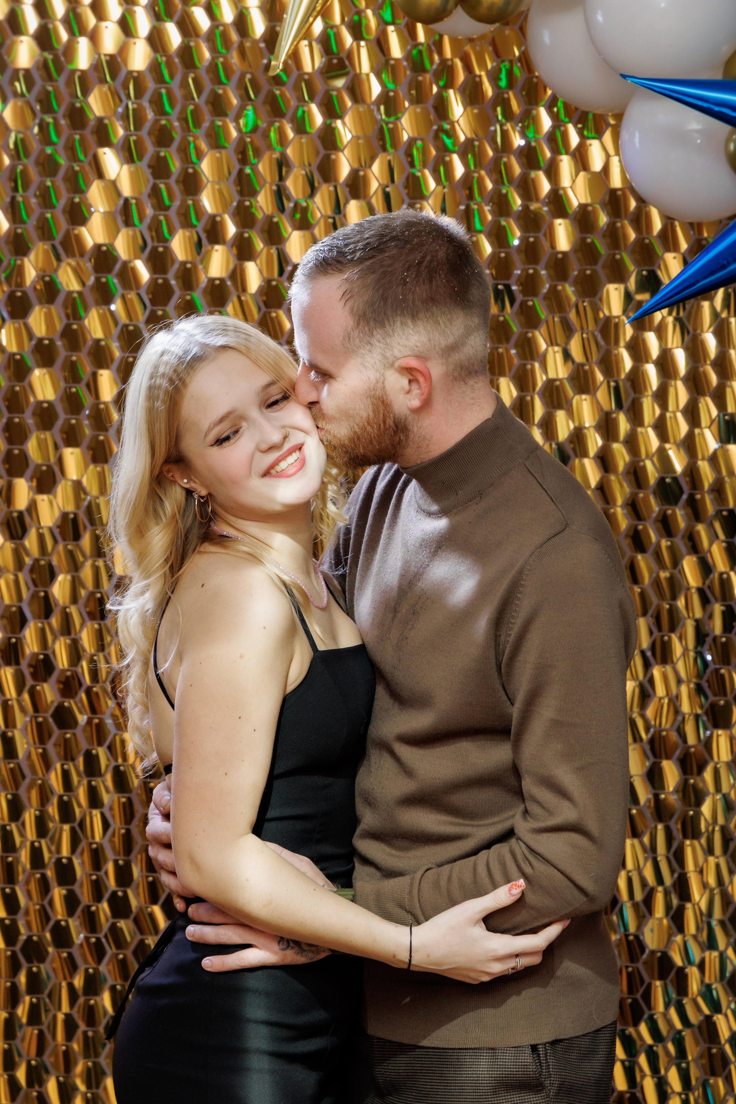 Юбилей Николаю в кафе Зеркальное, г. Сясьстрой. Свадебный и семейный фотограф в г. Волхов Алексей Кочерыжкин