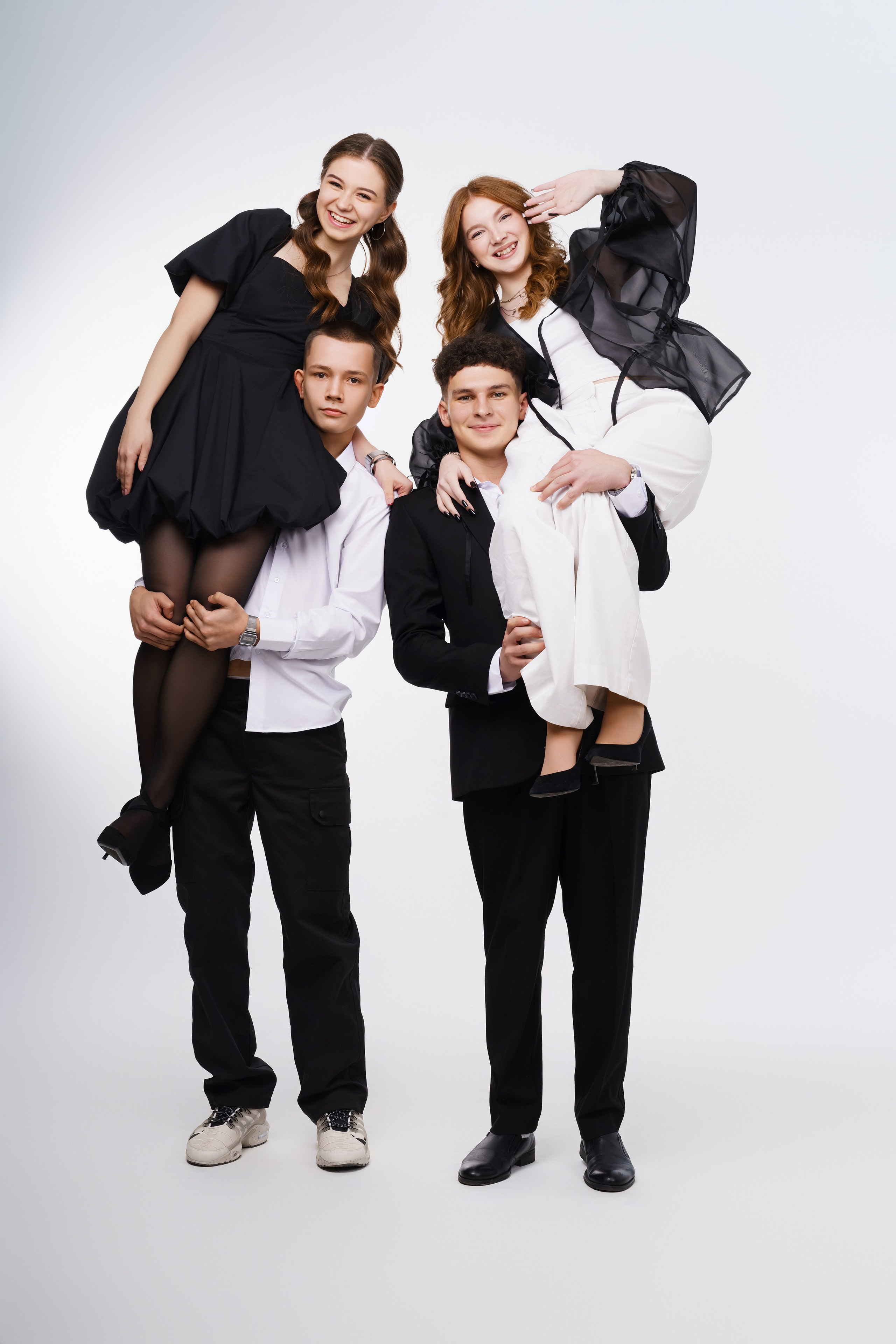 Выпускные альбомы и фотосессии в Кирове от Протасовой Жени